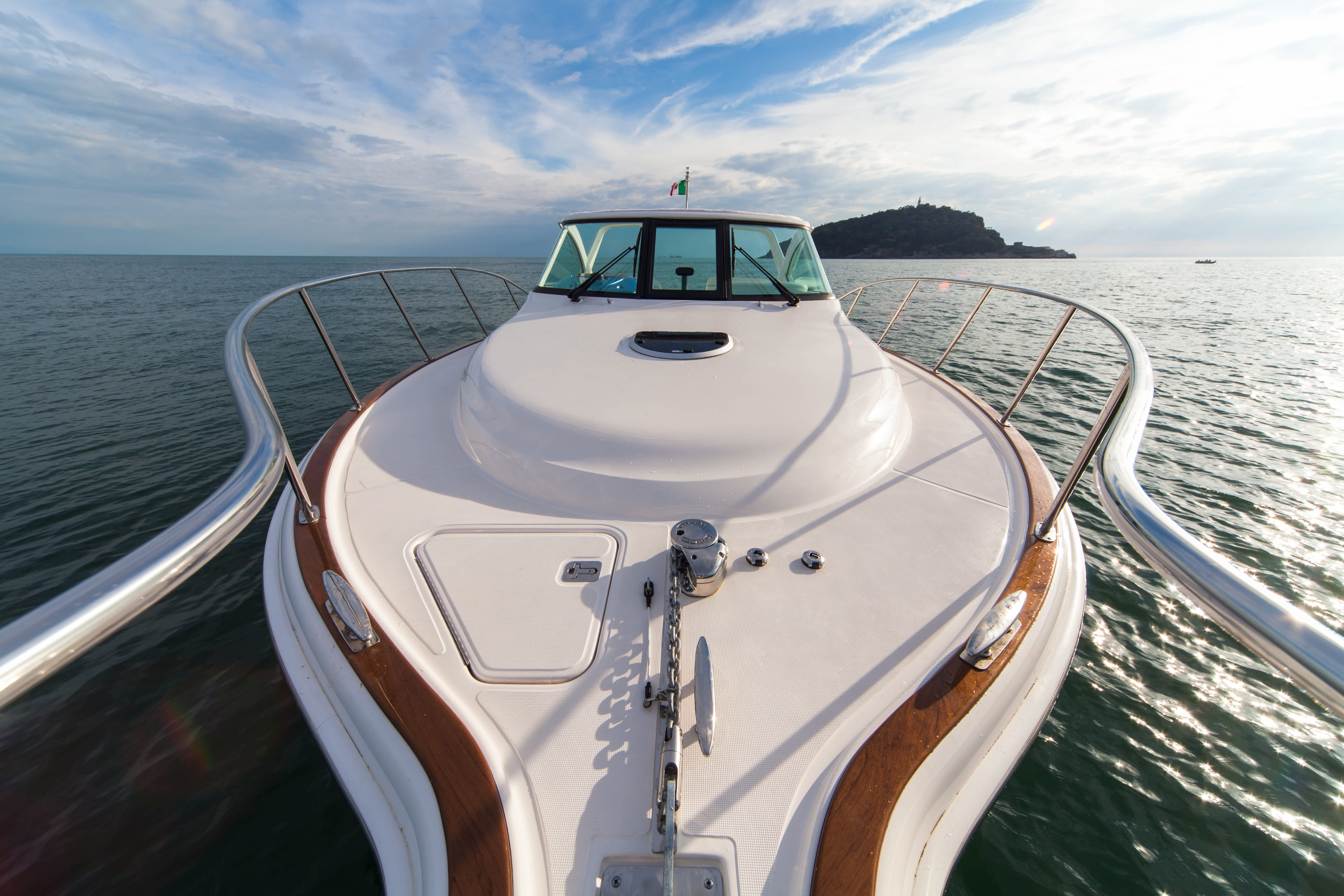 topaz yacht rental cost