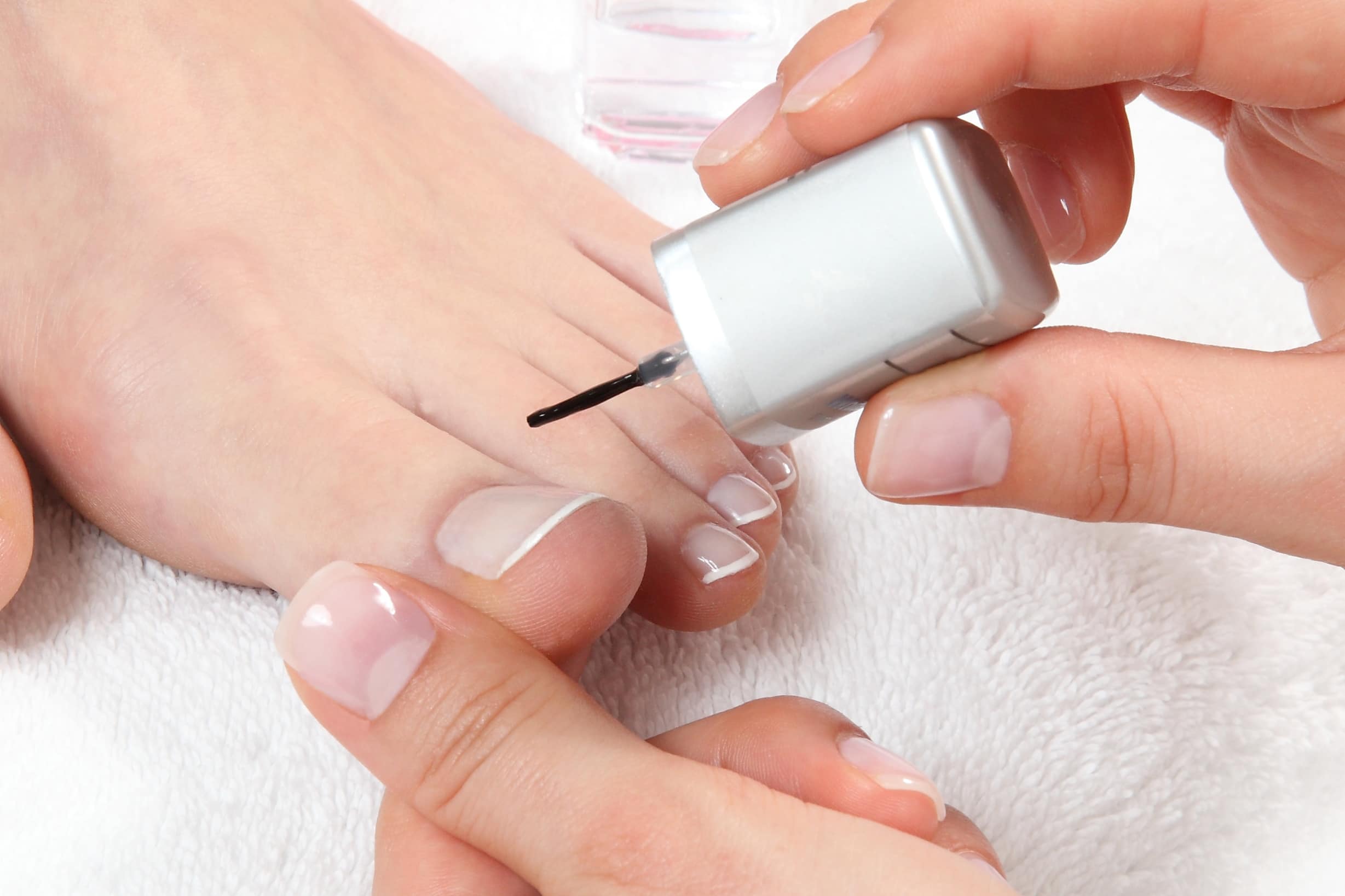 Acripie y pedicure con gel semipermanente - Precios - Yuleny Nails - Salón  de uñas | Las Juntas