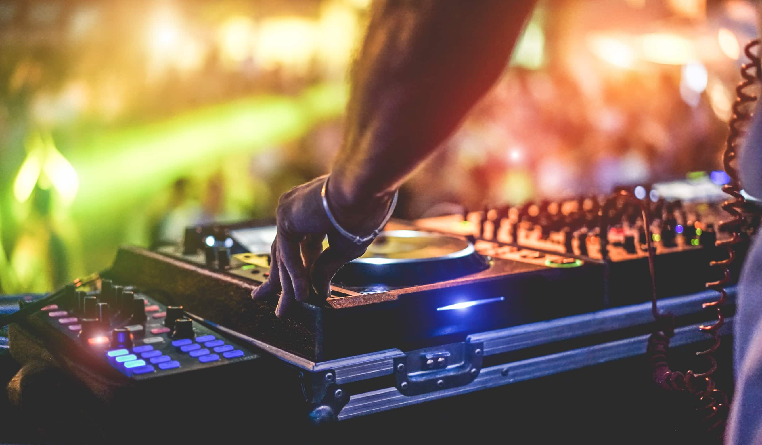 DJ Jhonatan