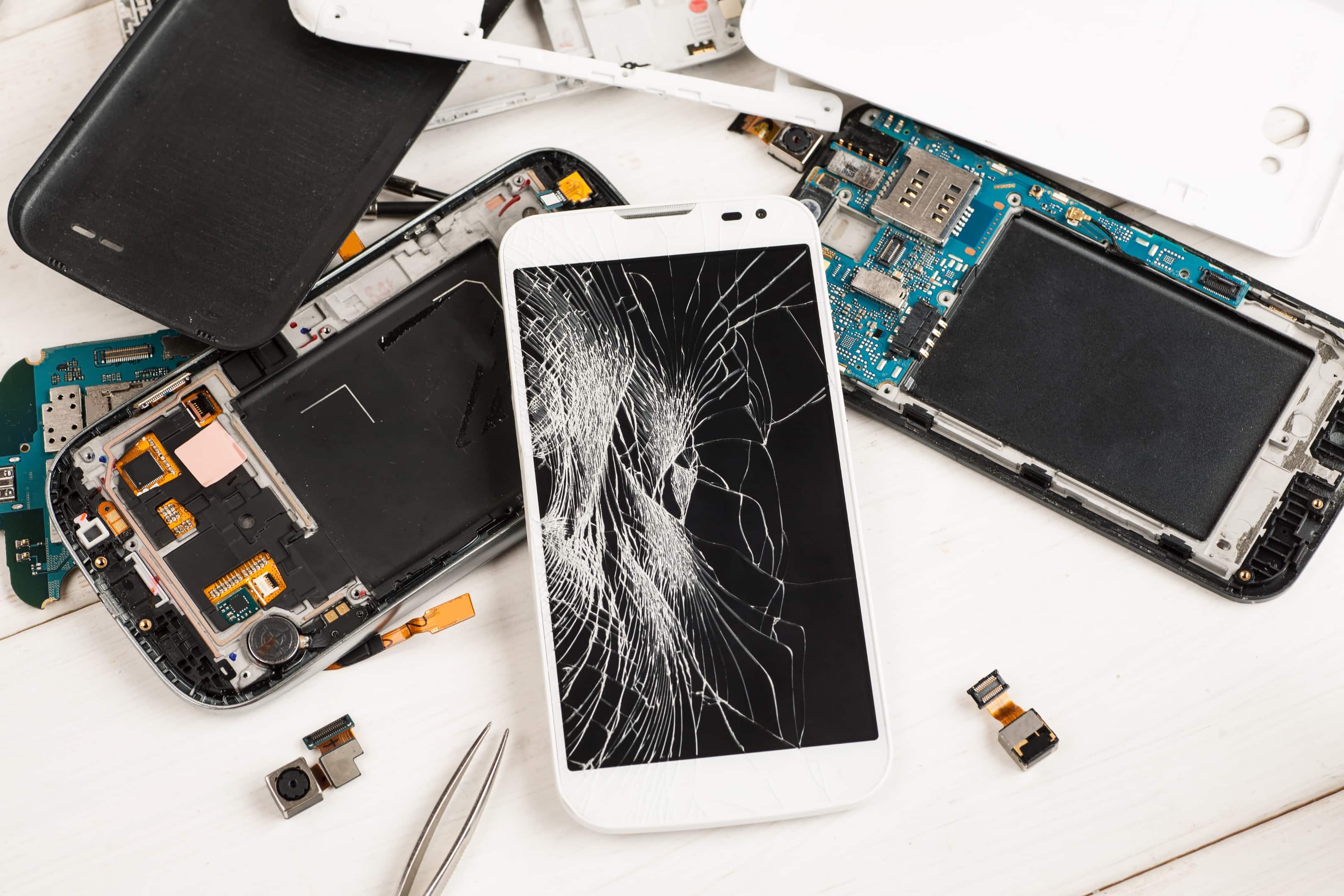 Screen Repairs - PHONE REPAIRS - Fix A Phone & Laptop - Electronics ...