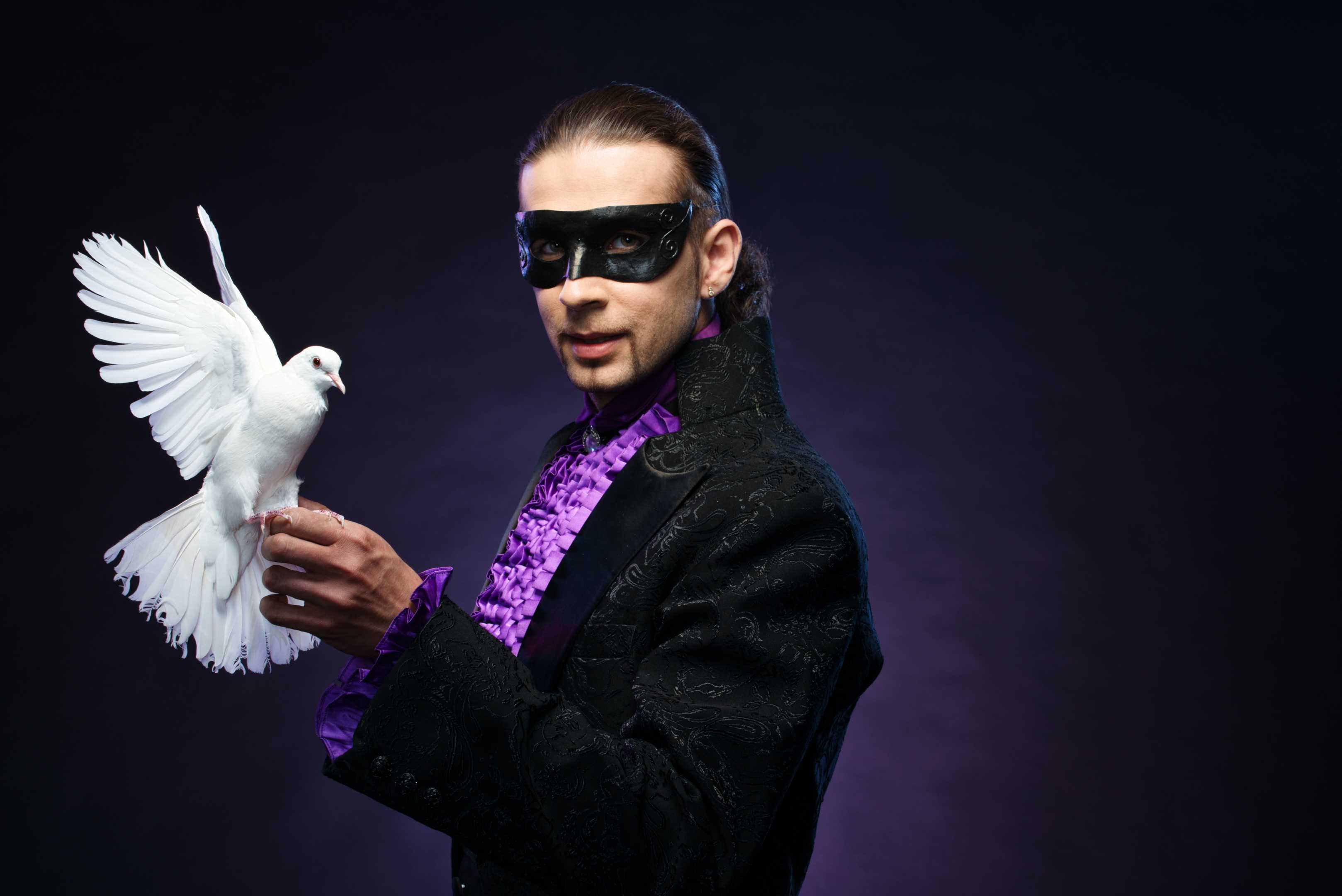 Table Magic Magic Glasgow's Magician Magician in Glasgow