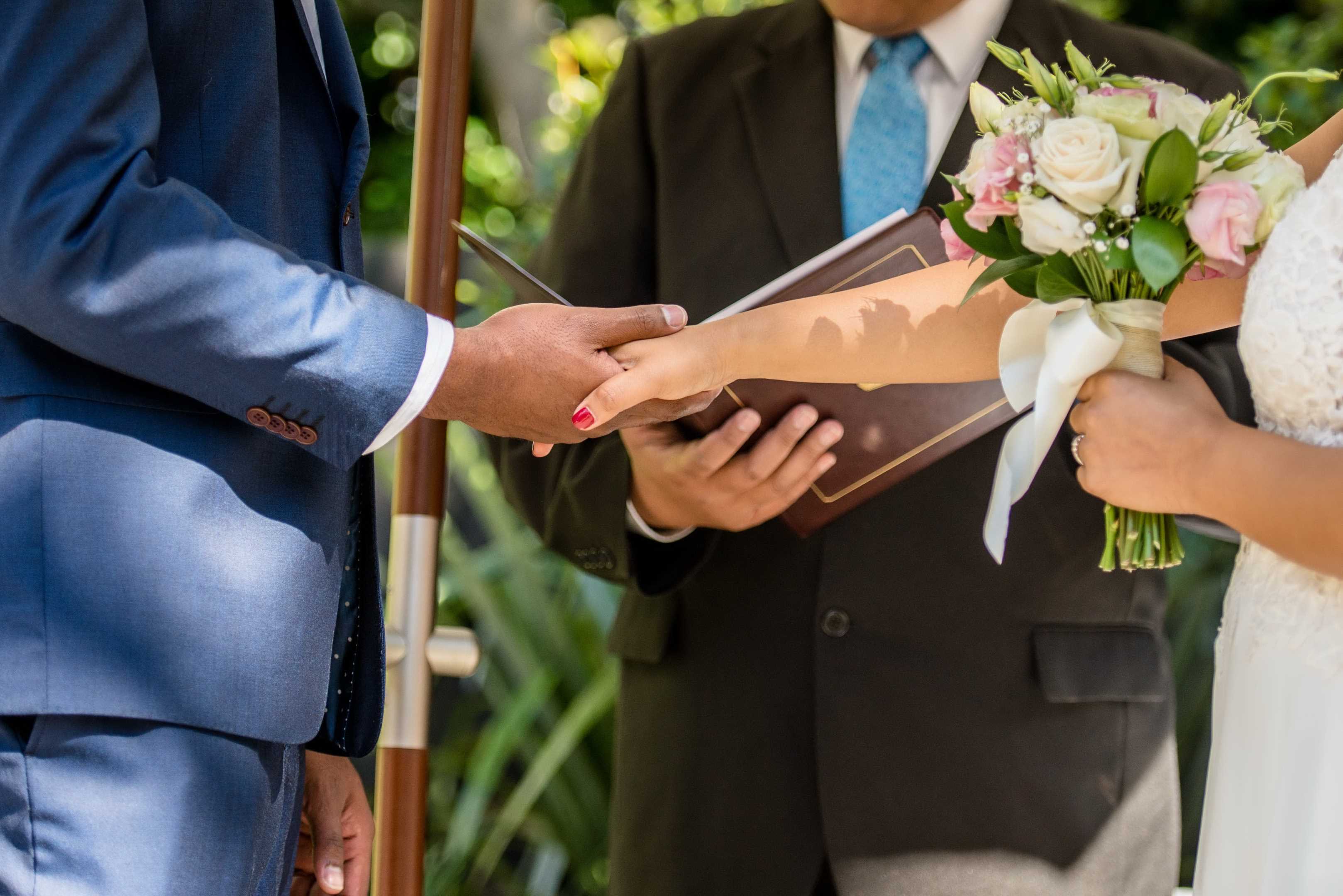 How To Become A Licensed Wedding Officiant In Canada