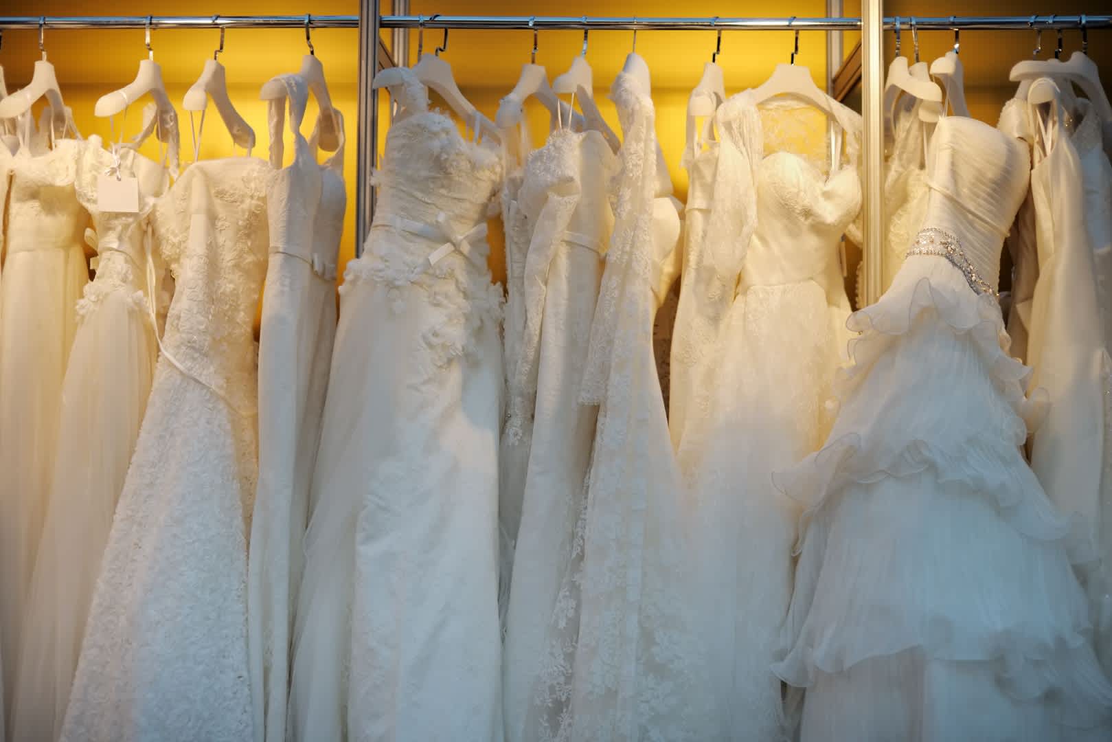 satin-and-silk-bridal-boutique.ueniweb.com