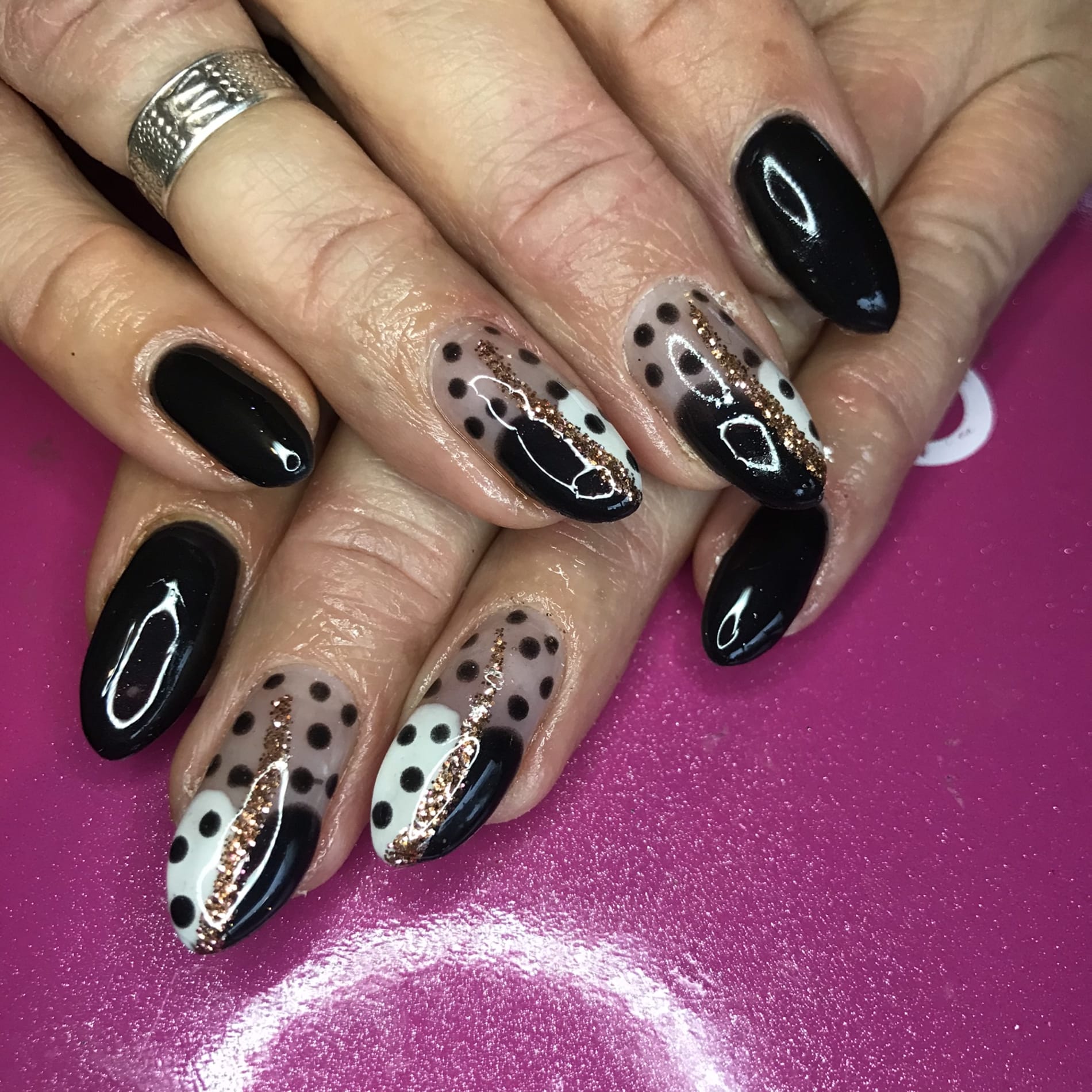 Nails By Sarah Derby mobile Nail Salon in Derby