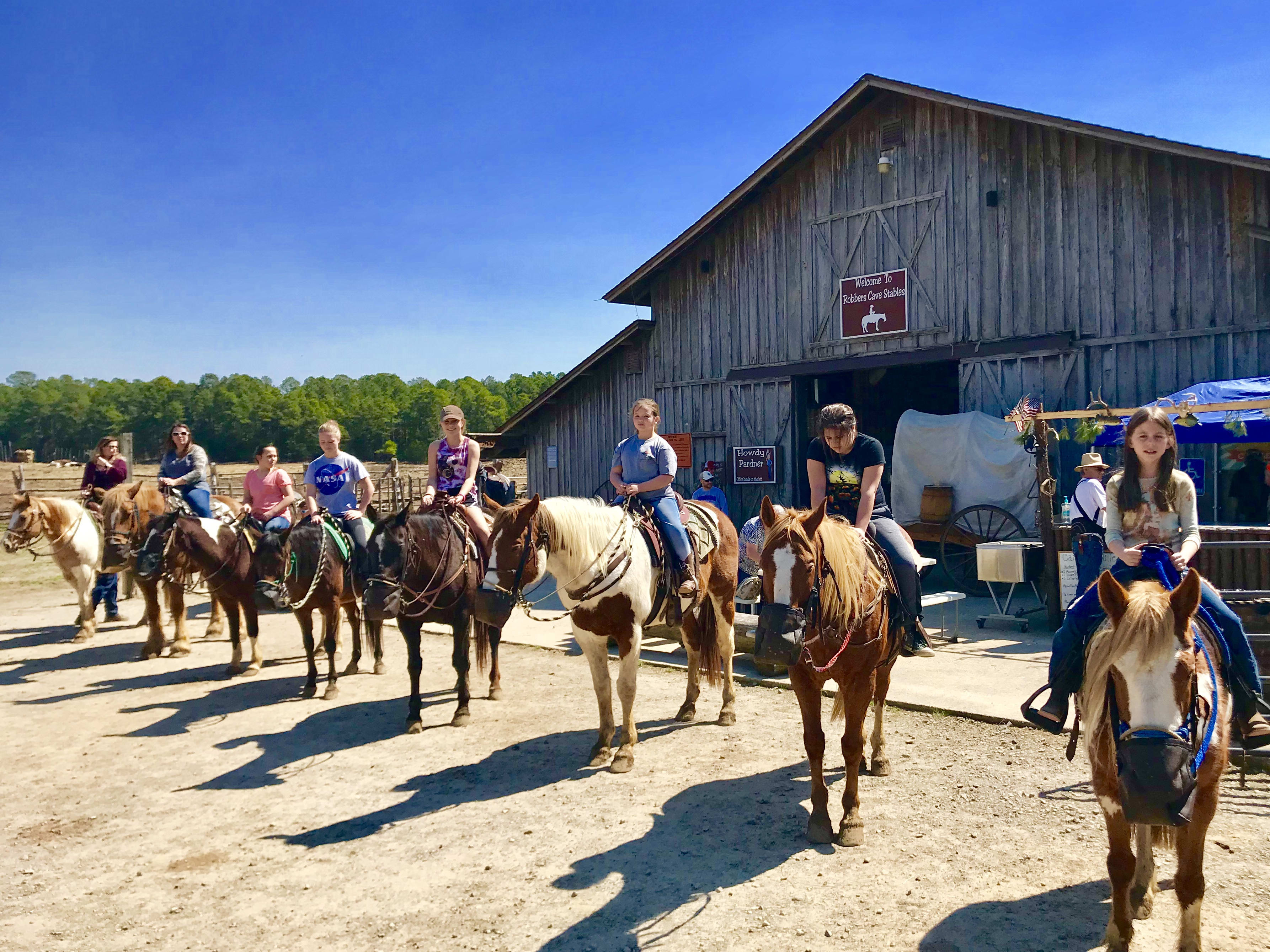 Robbers Cave Stables Horse Riding In The Local Area