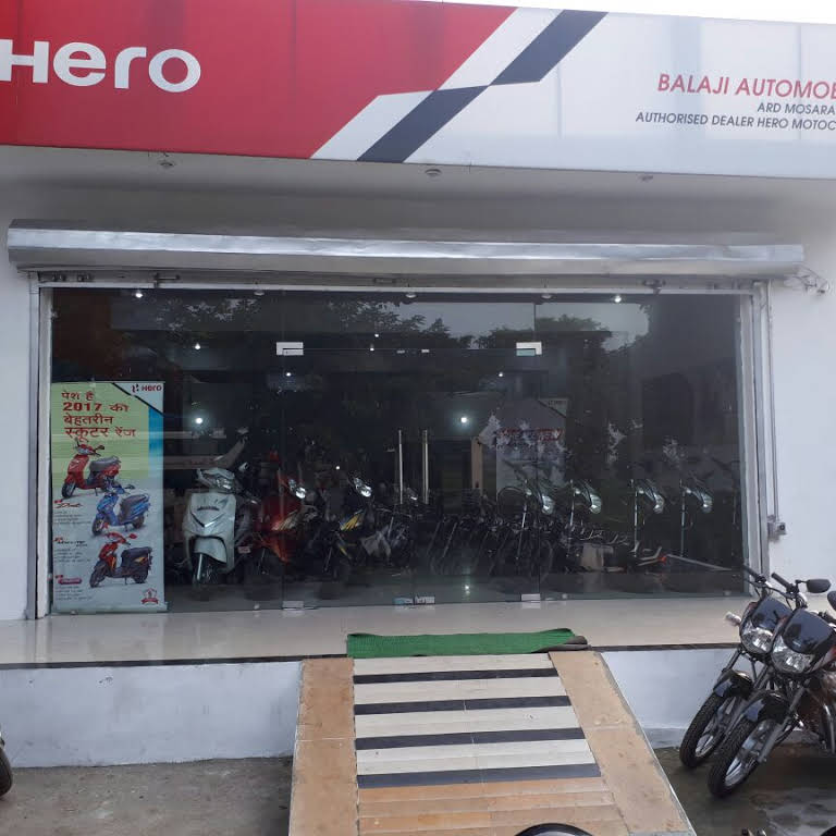 Hero motorcycle showroom store near me