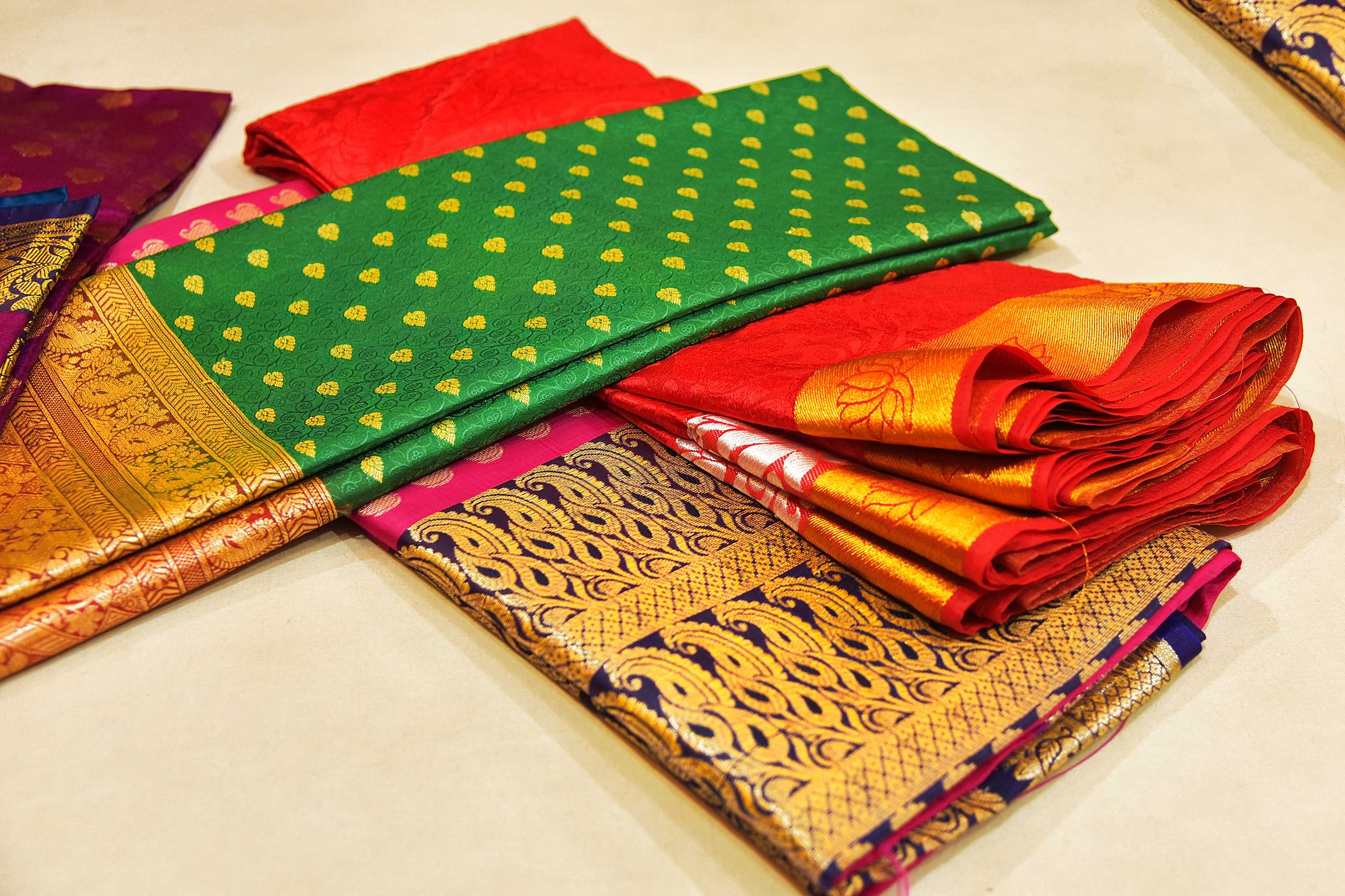 Varanasi Saree Varanasi Traditional Clothing