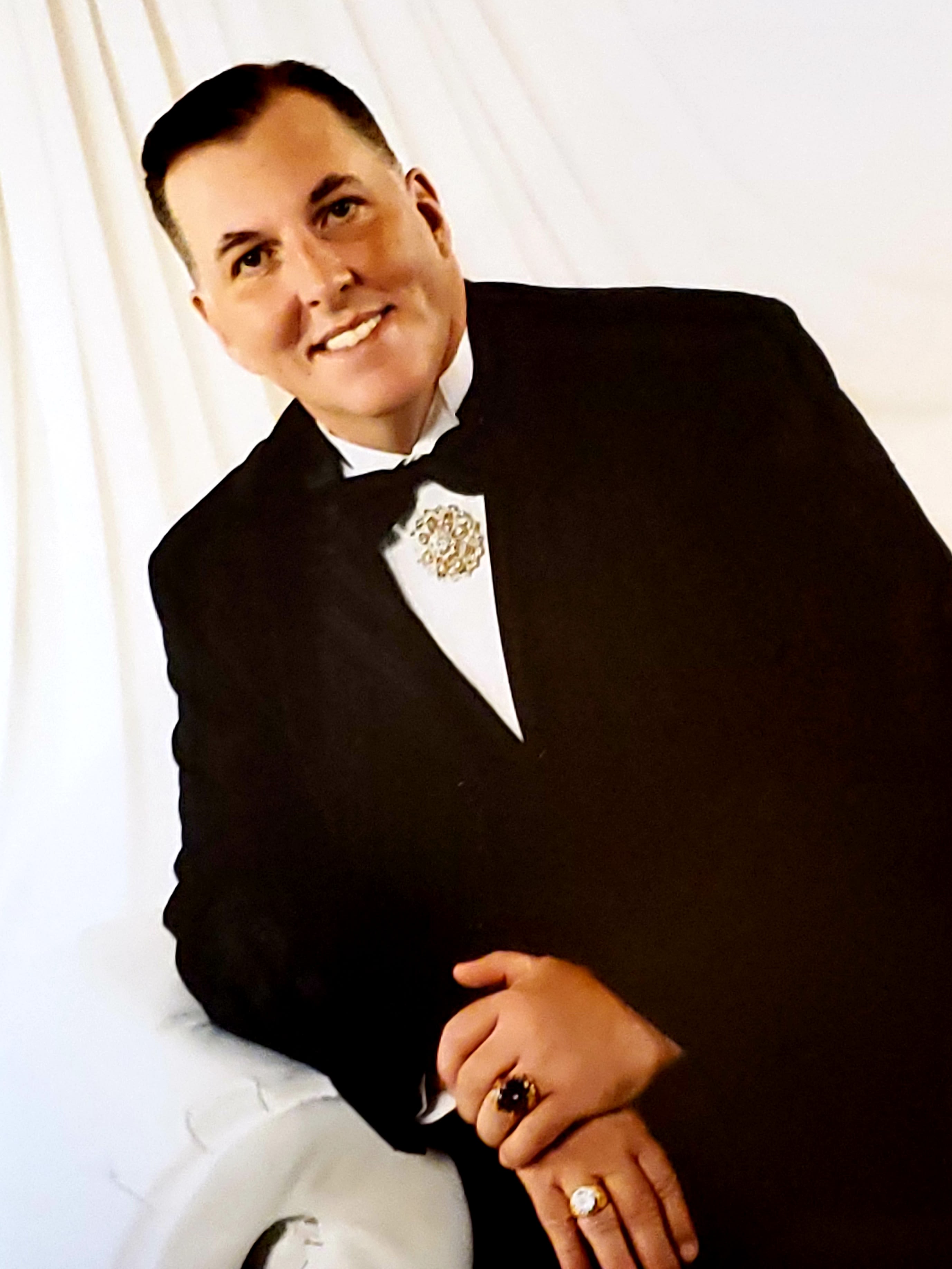 Robert Hodge Entertainer Williamsburg