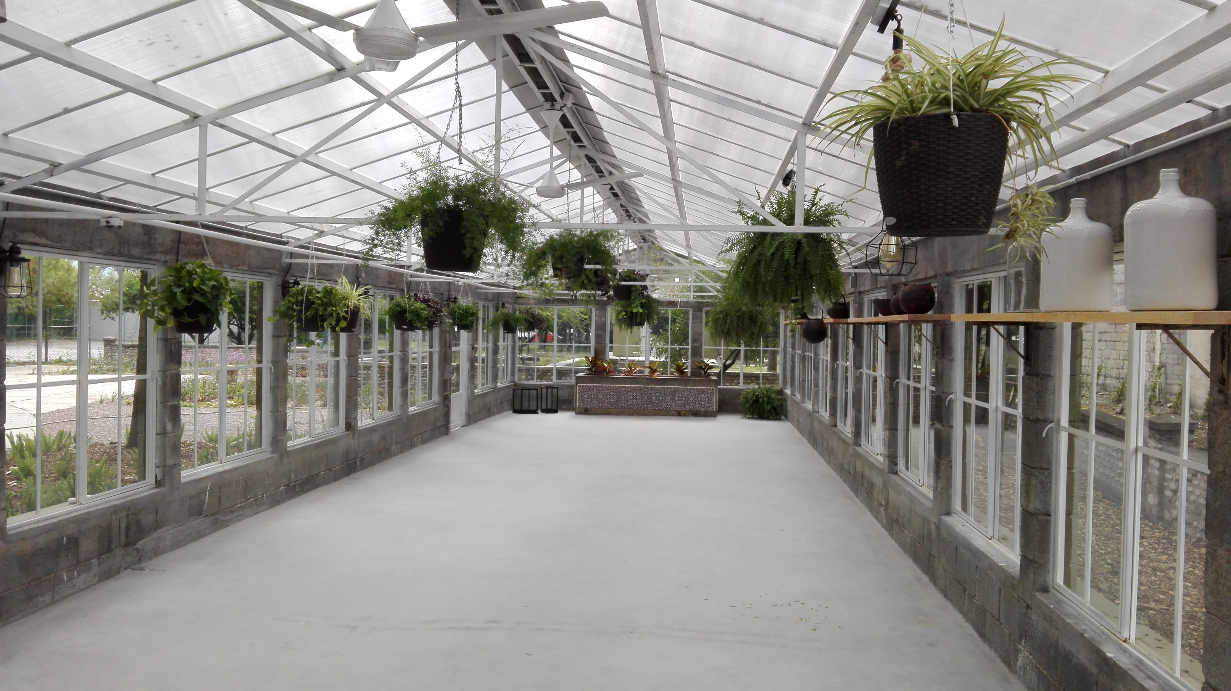 Salón Invernadero, un lugar diferente para transformarlo a tu gusto