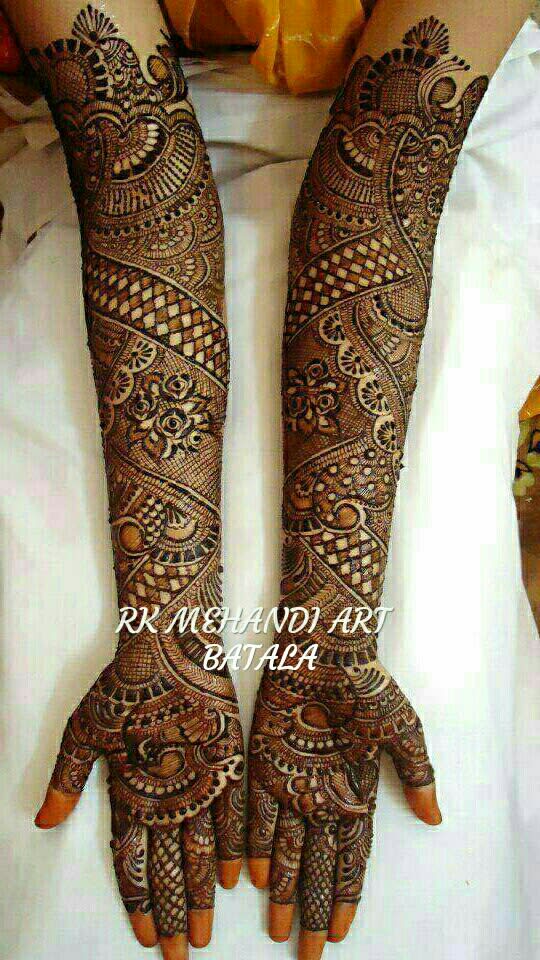 Backhandhenna #Floralbackhand #Backhandmehendi #Backhanddesign | Hand henna,  Dubai style, Beauty care