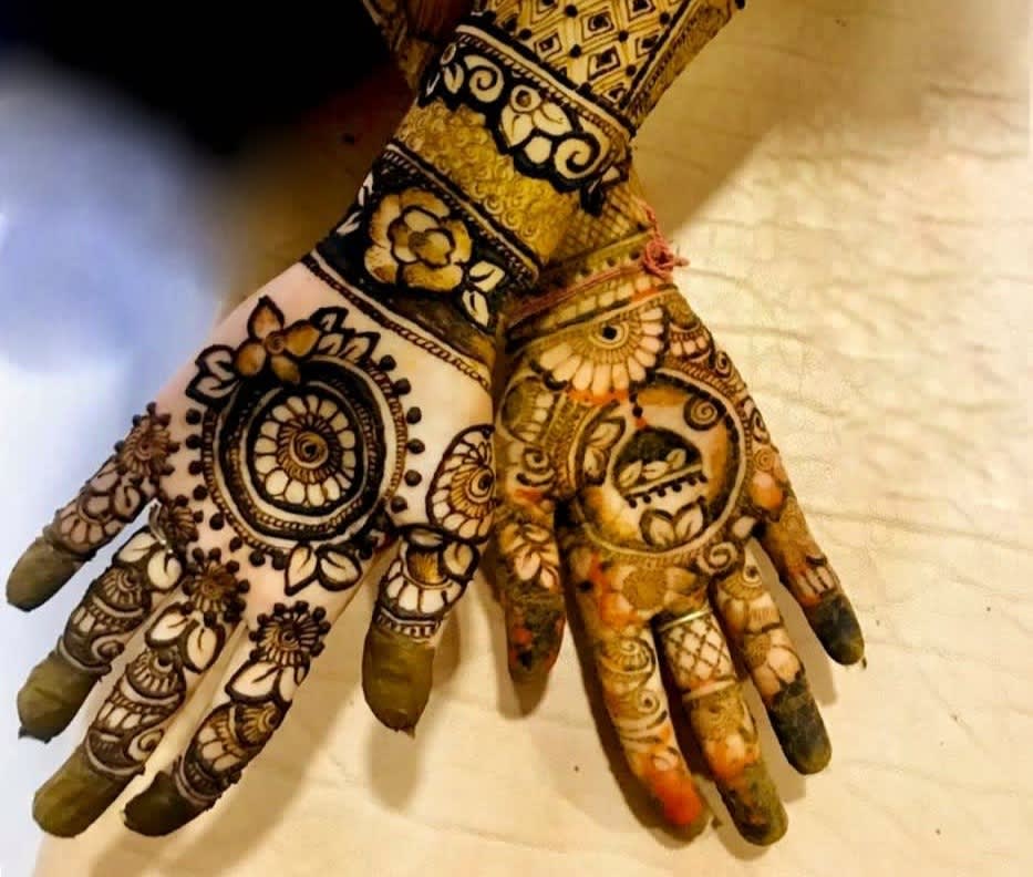 25+ Beautiful & Easy Mehndi Designs [2024] - Tashiara