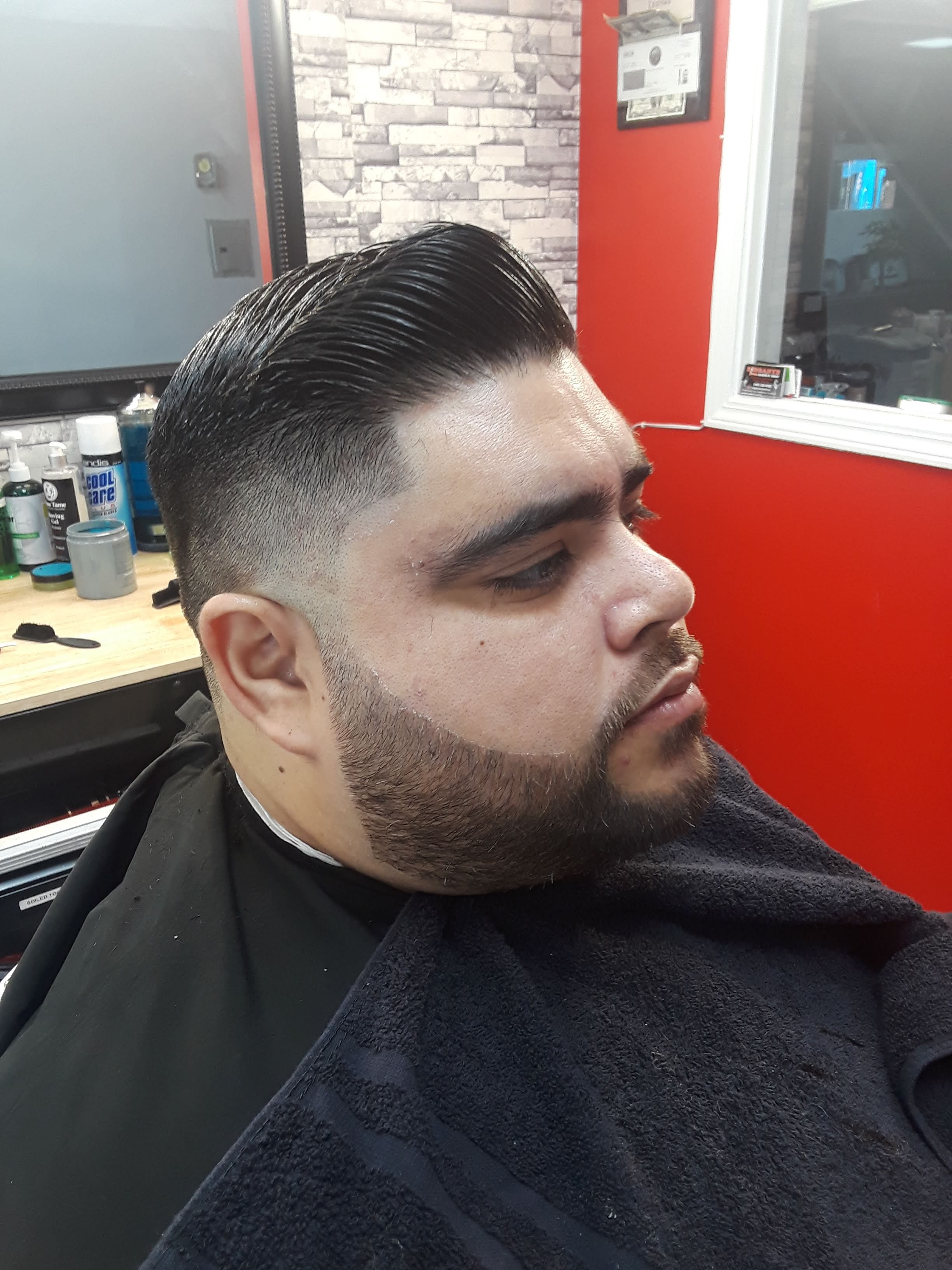 Mens Haircuts What We Do Elegante Barber Shop Barber in Hawthorne