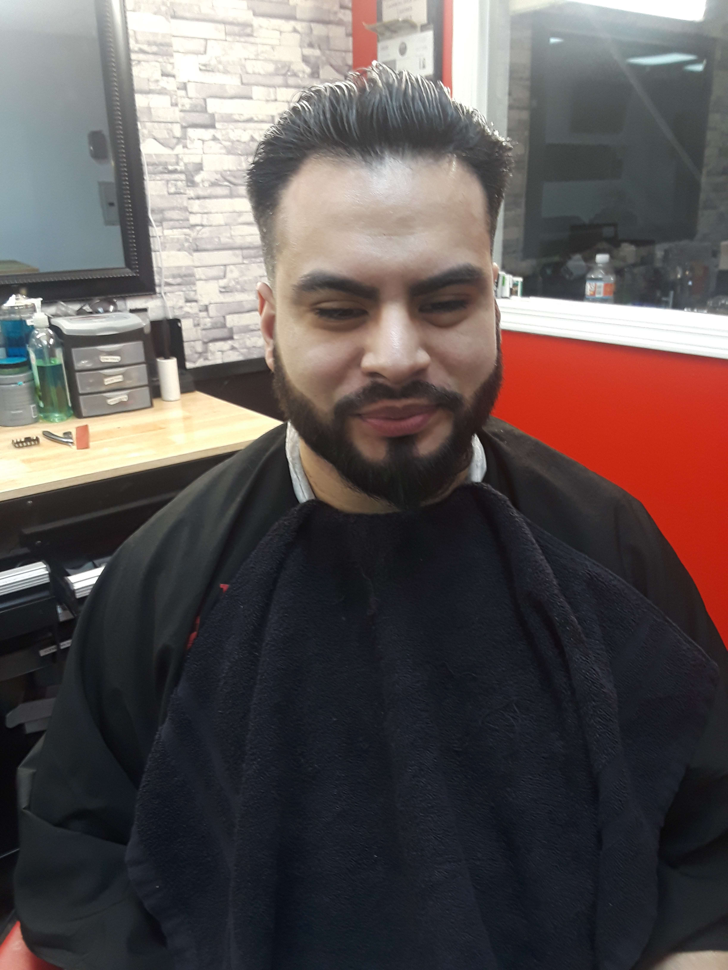 Eyebrow Cleanup What We Do Elegante Barber Shop Barber in Hawthorne