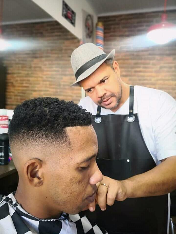 Famoso corte xadrez - Barbearia Chalega