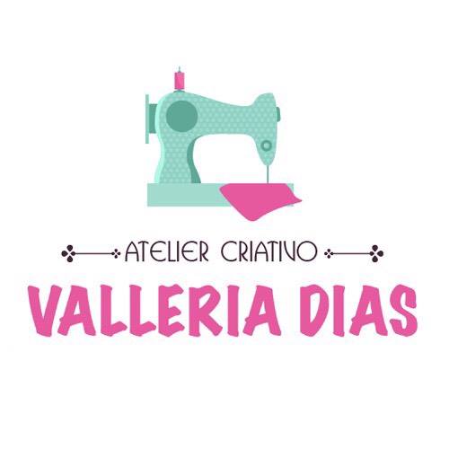 Roupas Personalizadas de Bonecas Barbie - Personalizados - Atelier Criativo  Valleria Dias - Artesão