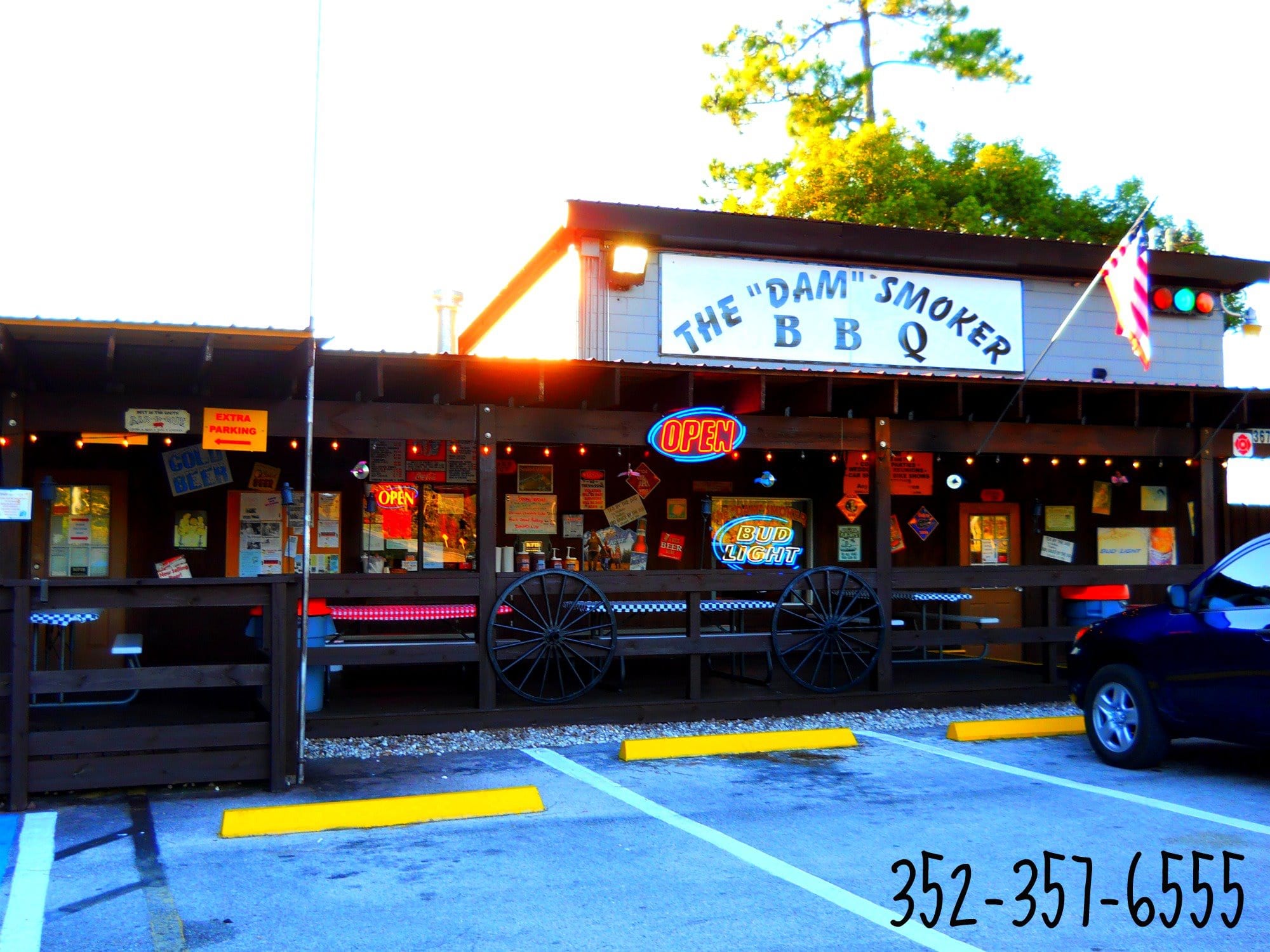 The Dam Smoker Barbecue Restaurant in Eustis