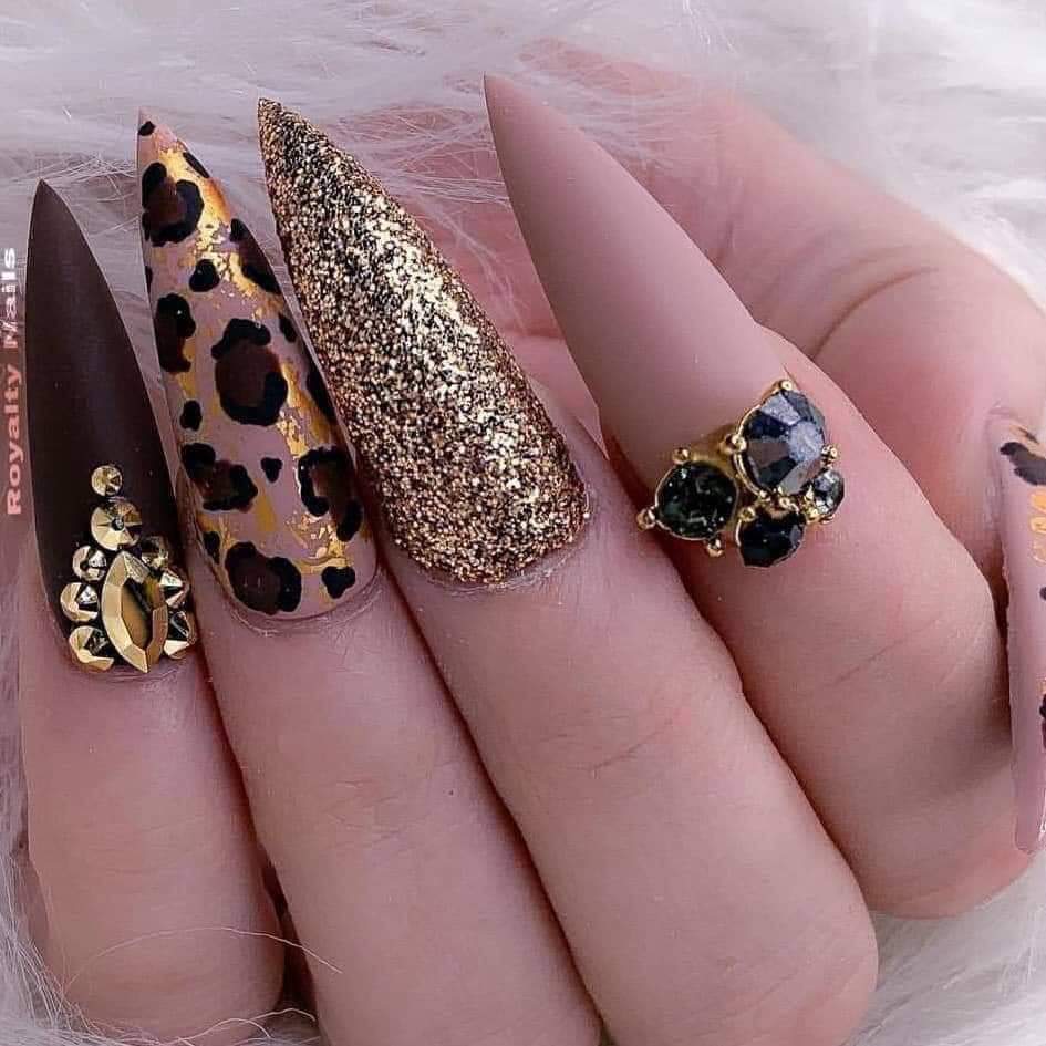 Diseños de uñas en 3D - Nuestros servicios - Skrleth Nails | Salón de uñas  en Celaya