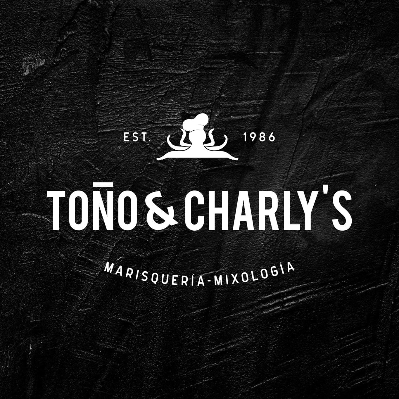 Toño y Charly's