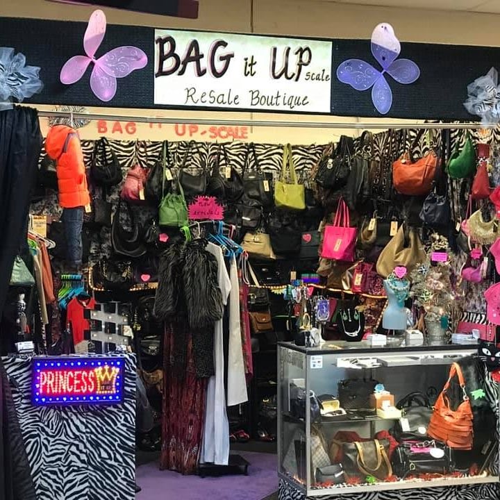 Bag It Up Scale Resale Boutique Boutique in New Baltimore