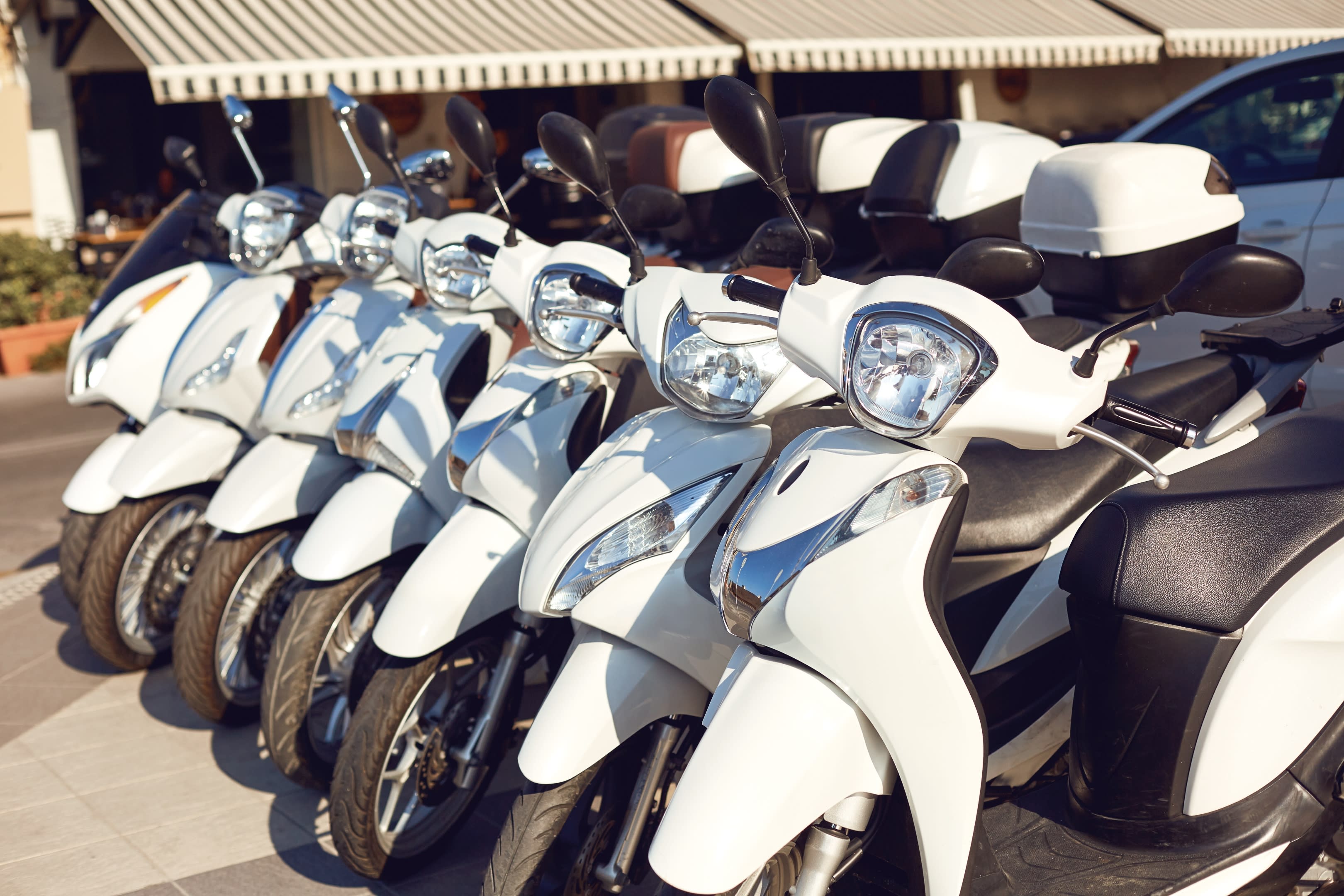 Rent Scooter 118 Alquiler de motos en