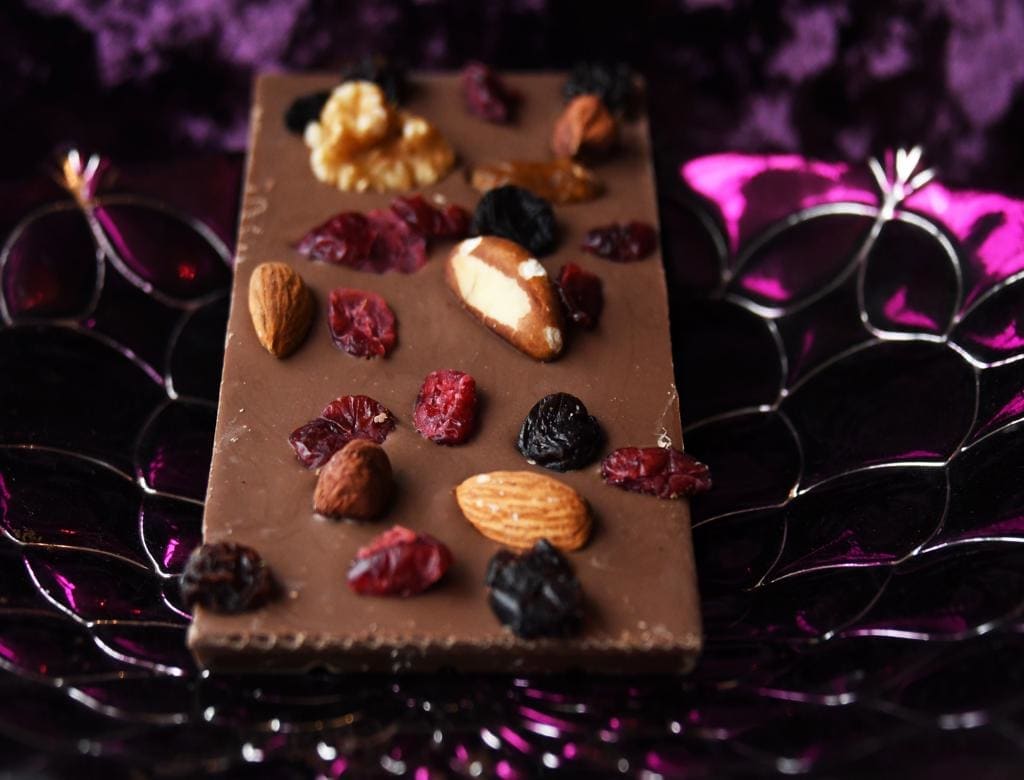 A UENI customer's product photo of a Belgian Milk Chocolate Fruit & Nut Bar