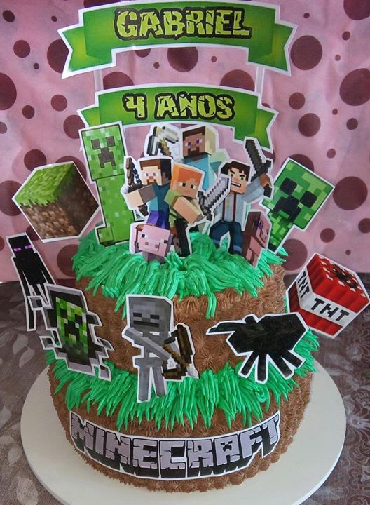 Bolo minecraft 2 andares chantilly