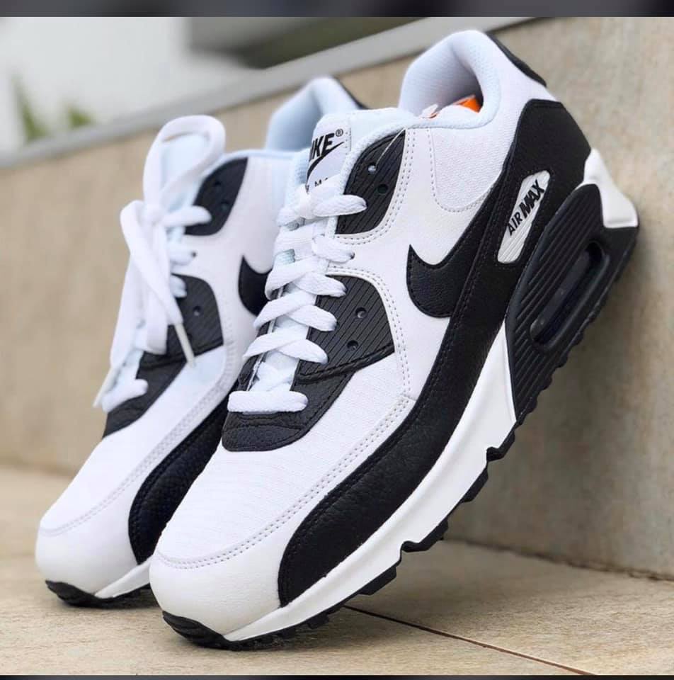 Tênis Masculinos e Femininos Em Destaque Multimarcas