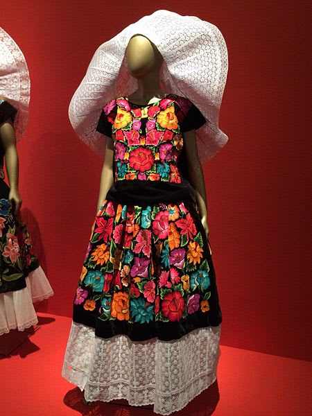 Istmo Traje Tipico Tehuana Huipil Traje Tipico De Oaxaca Tehuana
