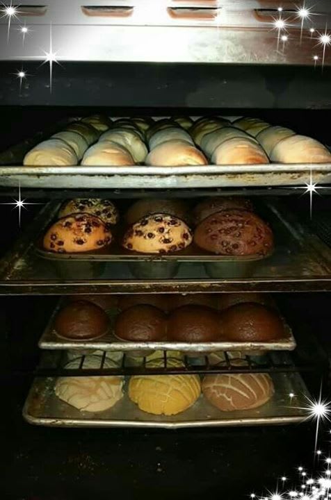 Caja de galletas con 70 piezas - Nuestros productos - Panaderia Enriquez