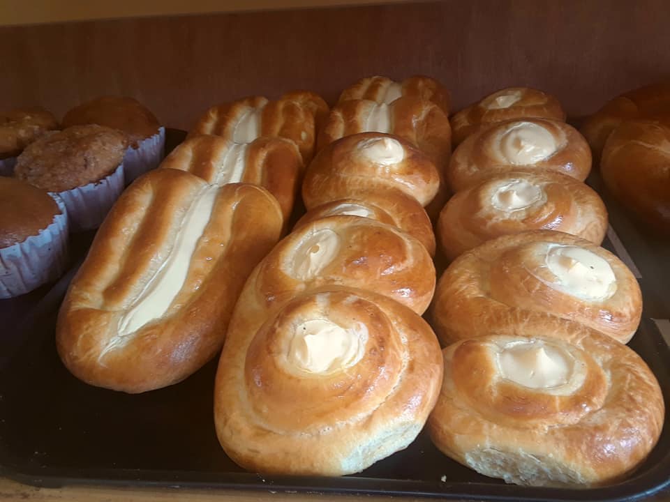 Roles y pan danes Nuestros productos Panaderia Enriquez Panadería