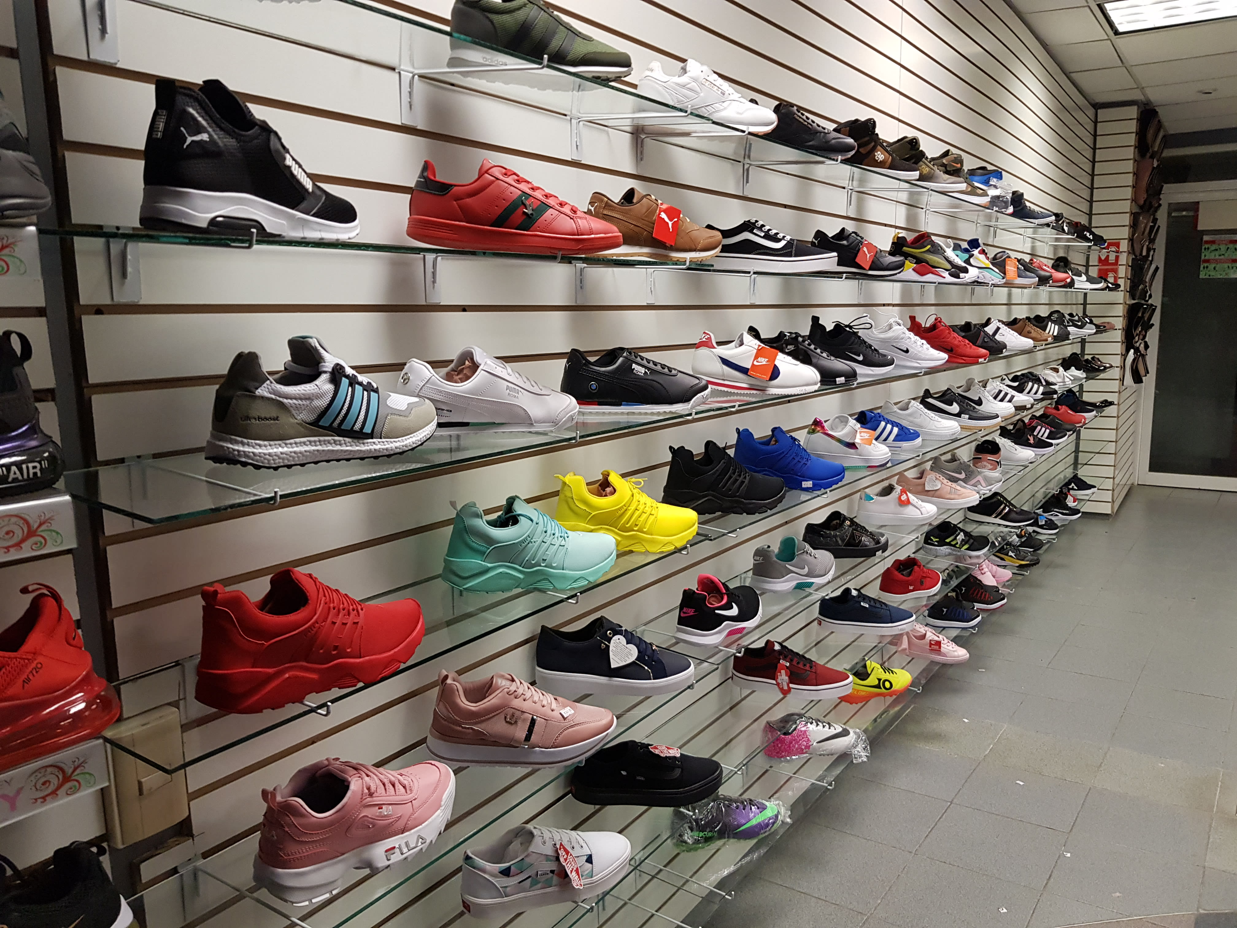 Sneakers Iguala Zapater a