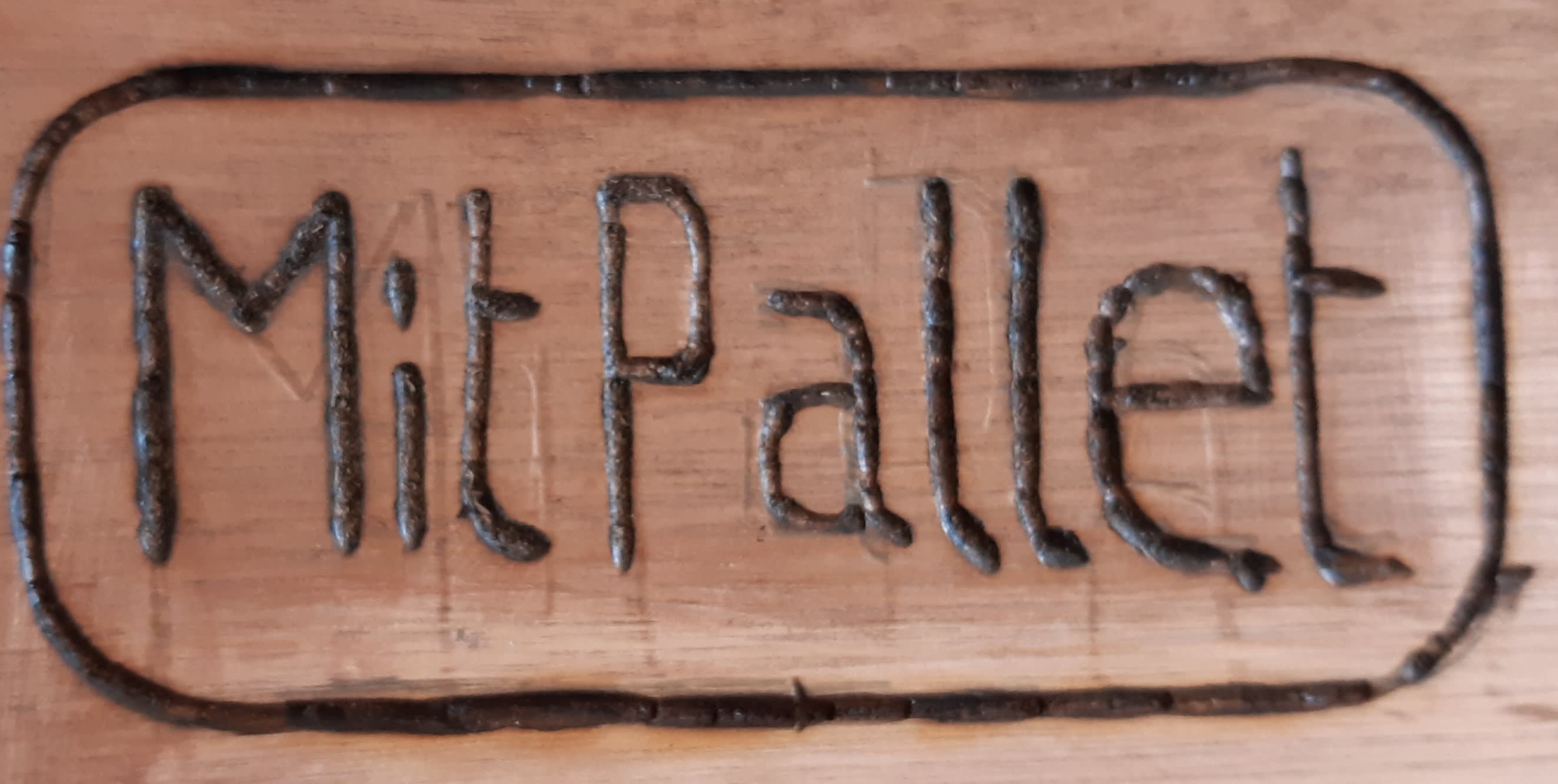 Mit Pallet