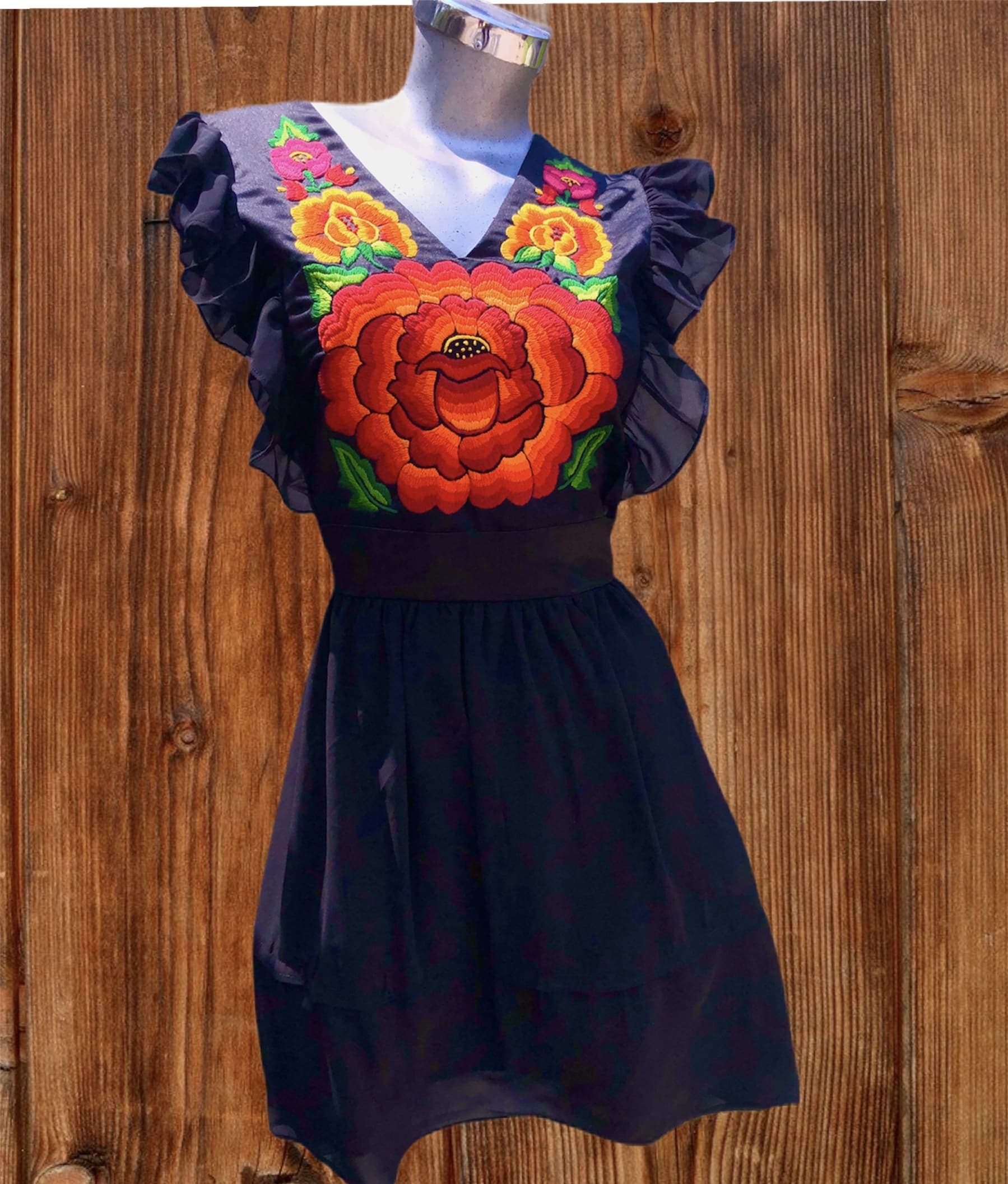 Vestido inspirado en el #Istmodetehuantepec - Ropa artesanal - Seda&Sol -  Tienda de ropa | Tehuantepec