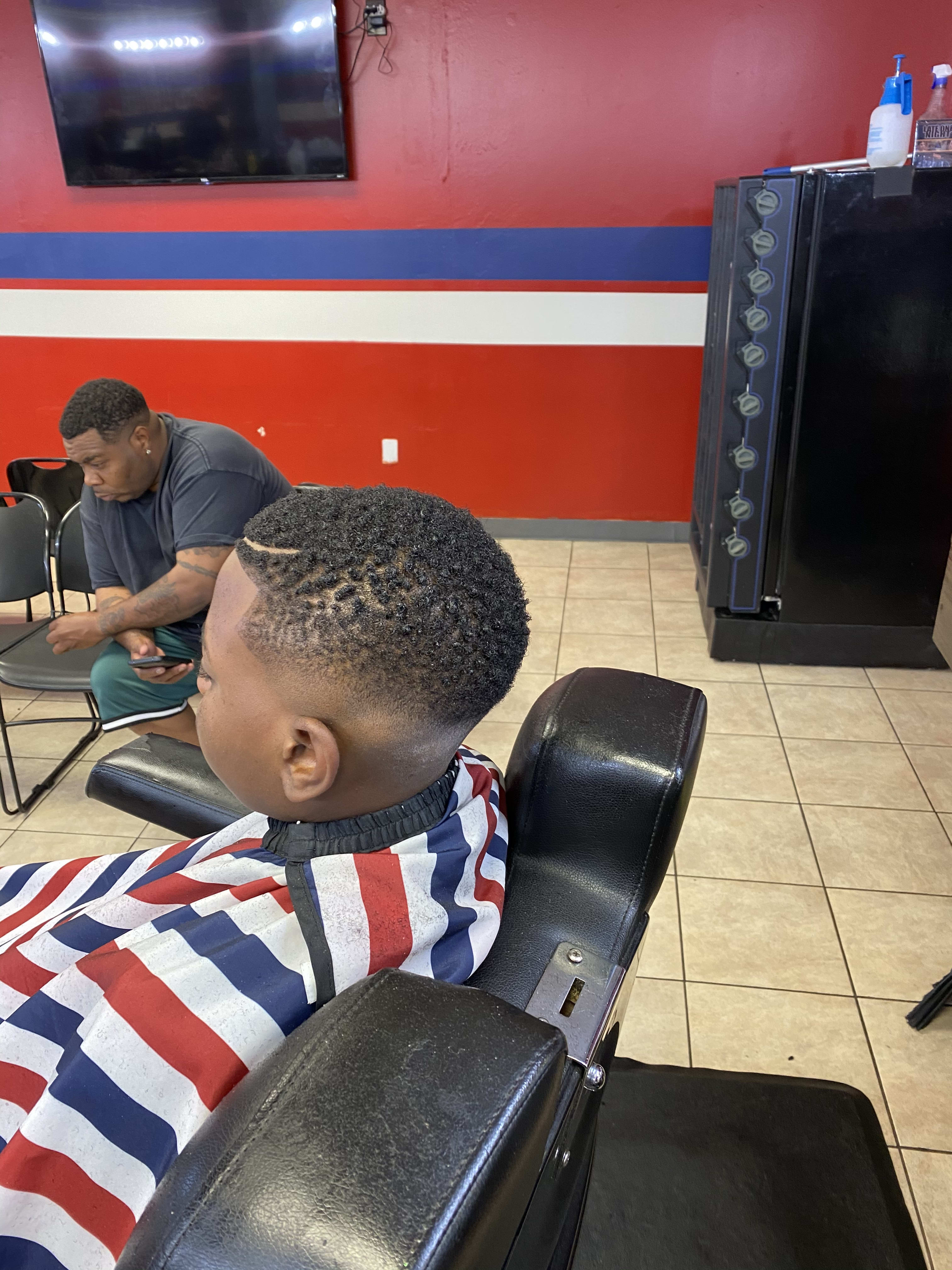 🙏GOD FIRST🙏 💈ART HAS NO LIMIT💈 (@cortez.barber) • Instagram photos and  videos