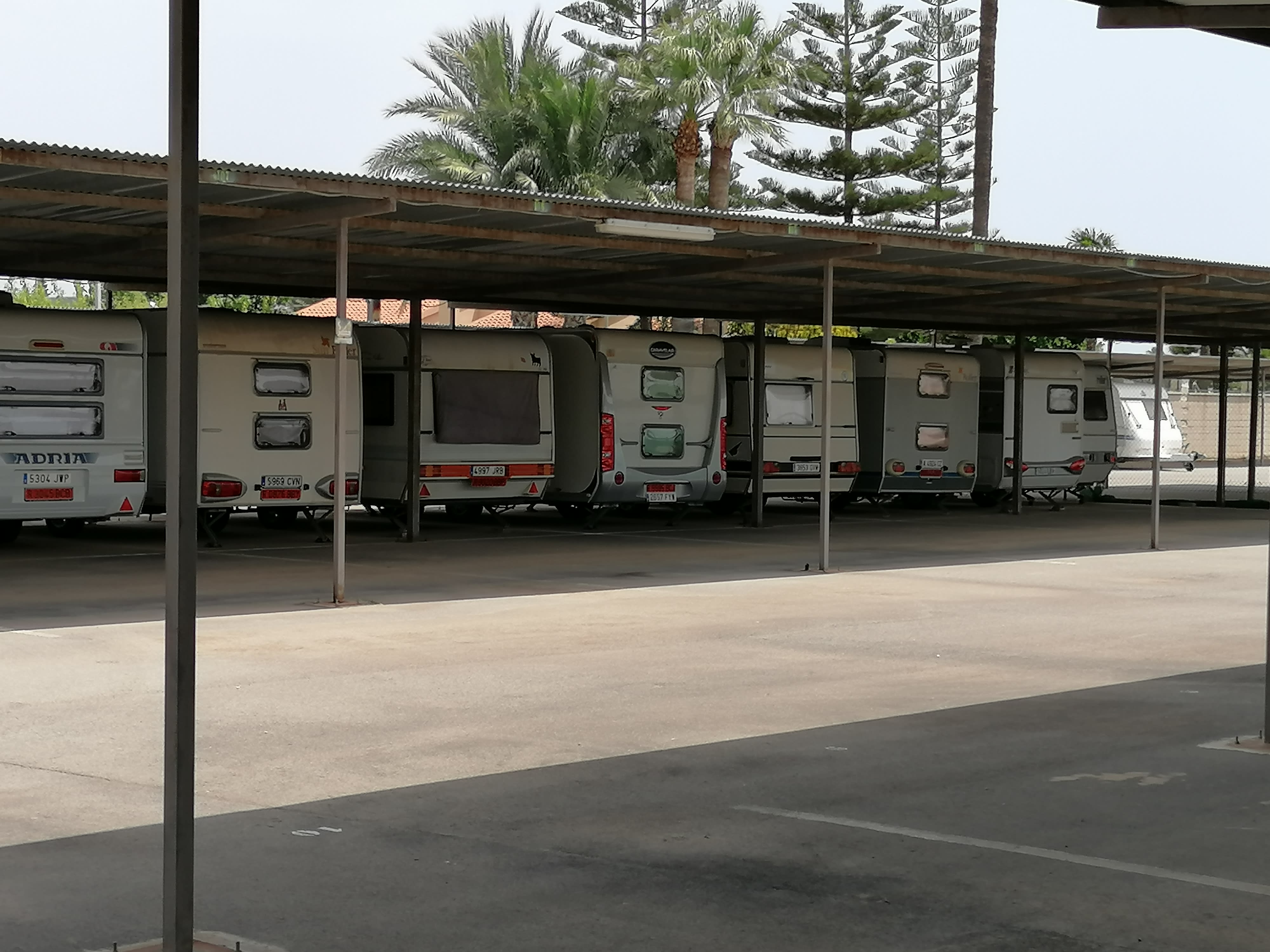 Parking Castilla. Parking para caravanas en Elche Alicante