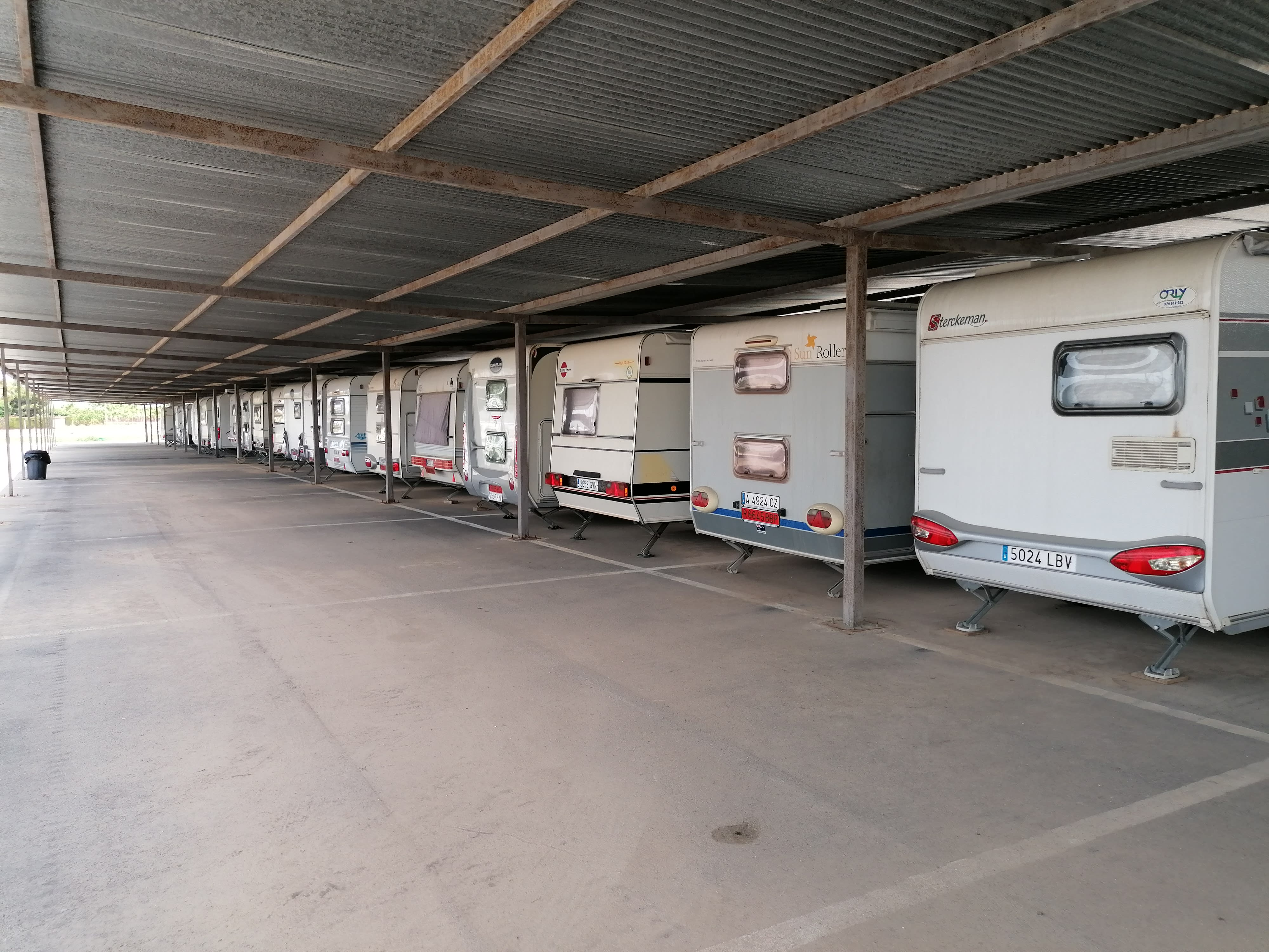 Parking Castilla. Parking para caravanas en Elche Alicante