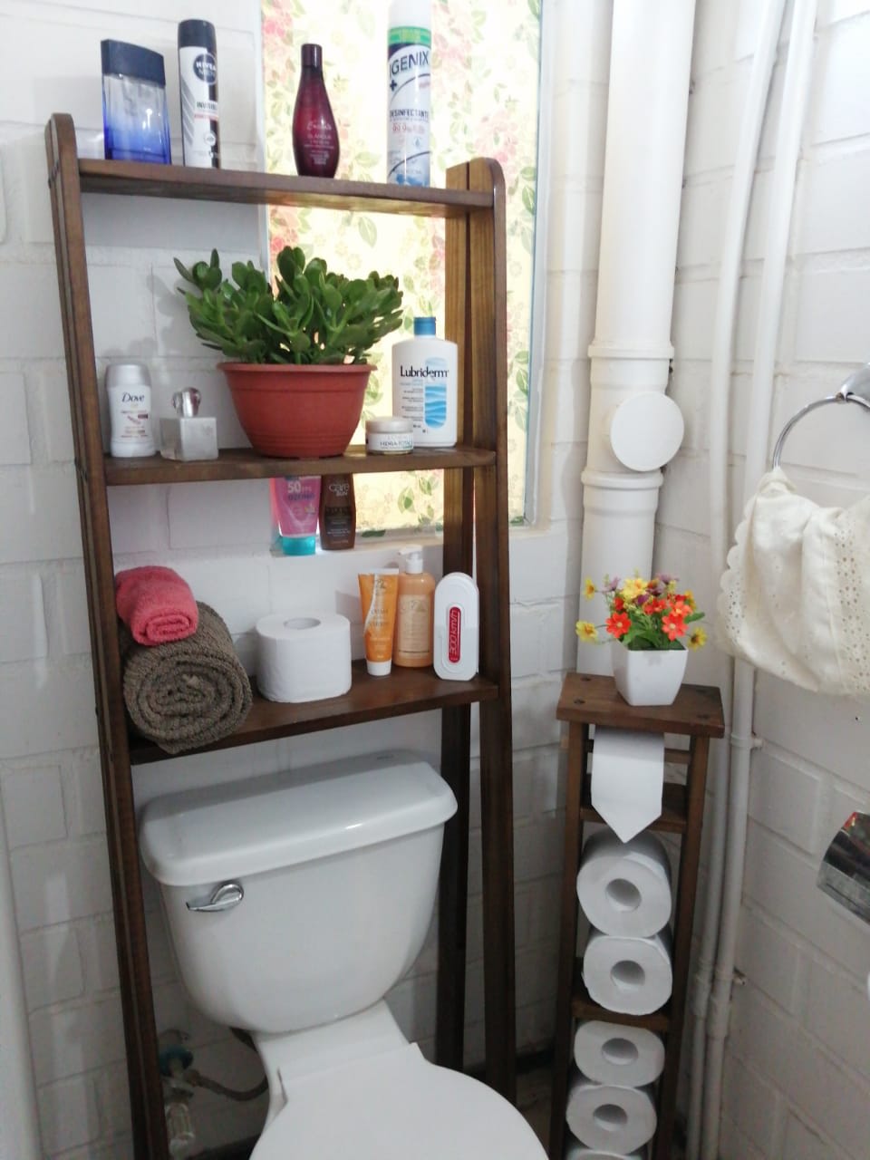 Estante WC - Nuestros productos - Taller Ñuke Mapu