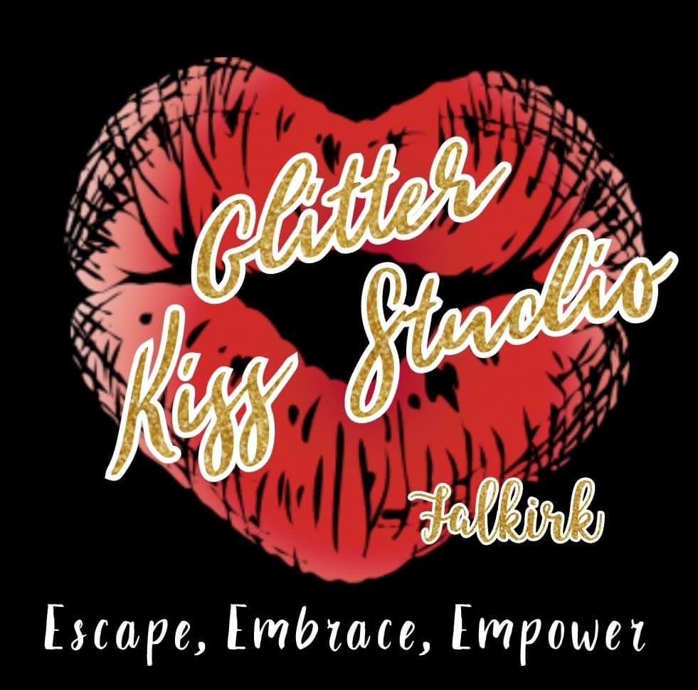 KANSAS CITY CHIEFS HEART GLITTER LIP GLITTER PNG CLIPART