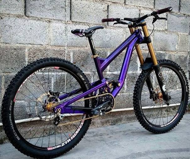 Atlas R7000 Missile Ruta Arte y Diseño Servicios artísticos