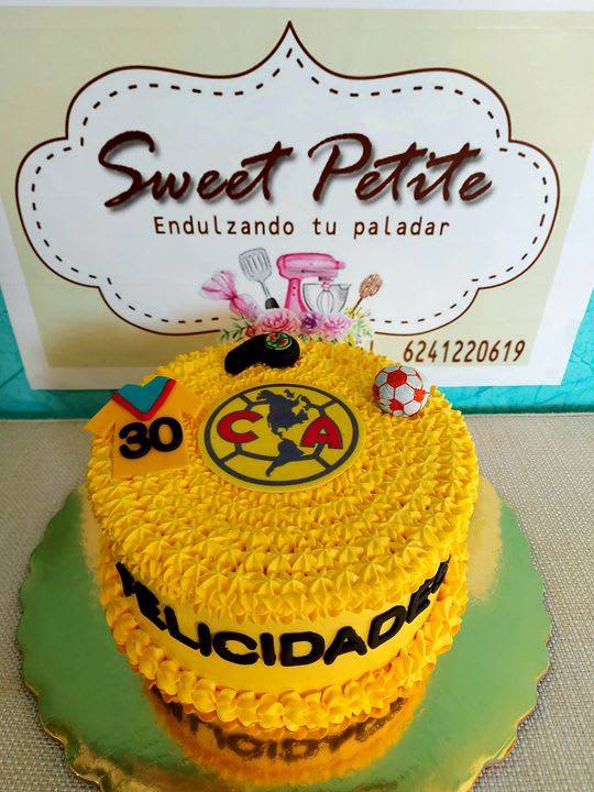 Pastel Red Velvet - Productos - Sweet Petite | Pastelería en San José del  Cabo