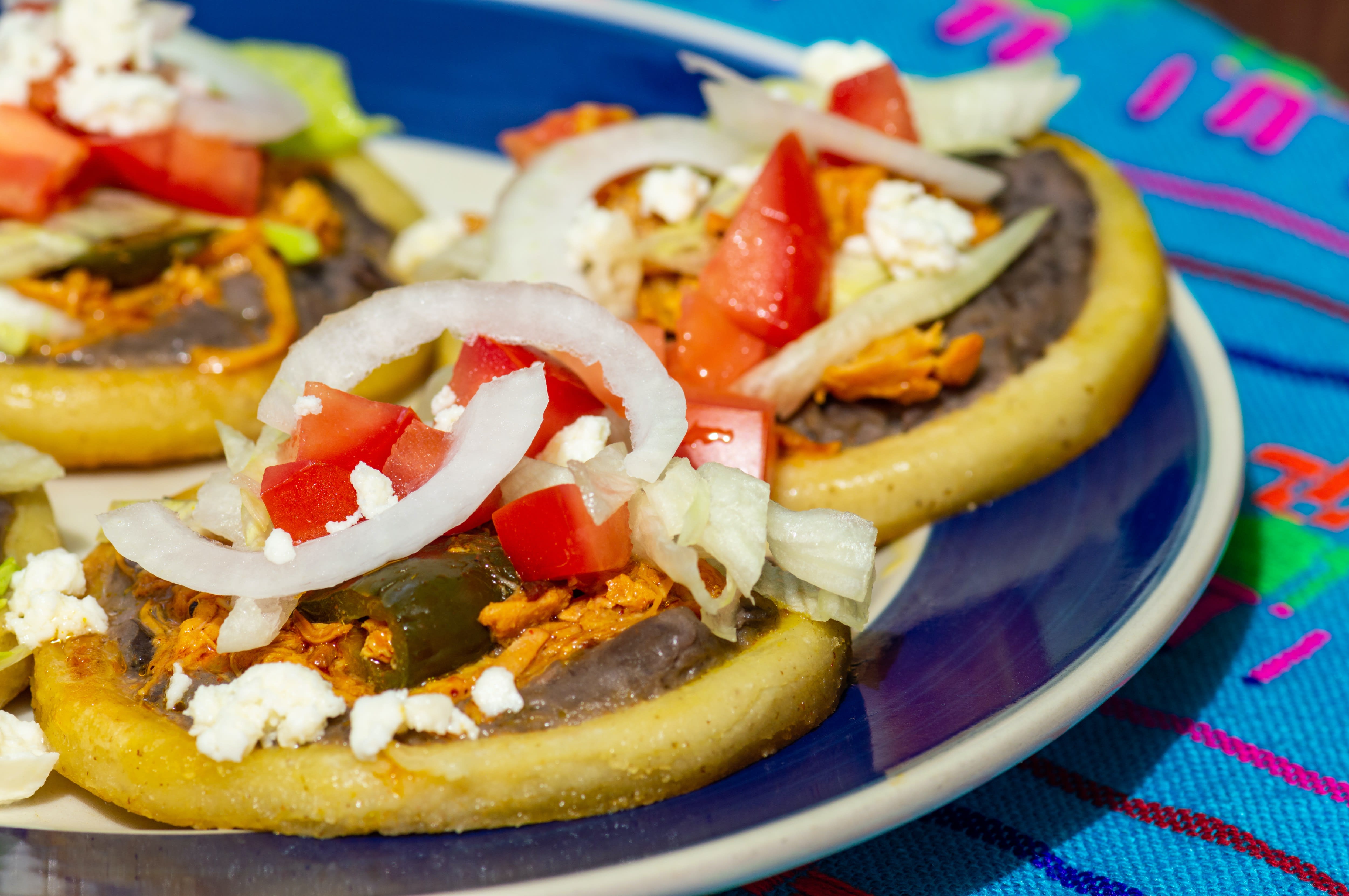 Sopes - Menú - Antojitos Mexicanos El Viejon | Coacalco de Berriozabal