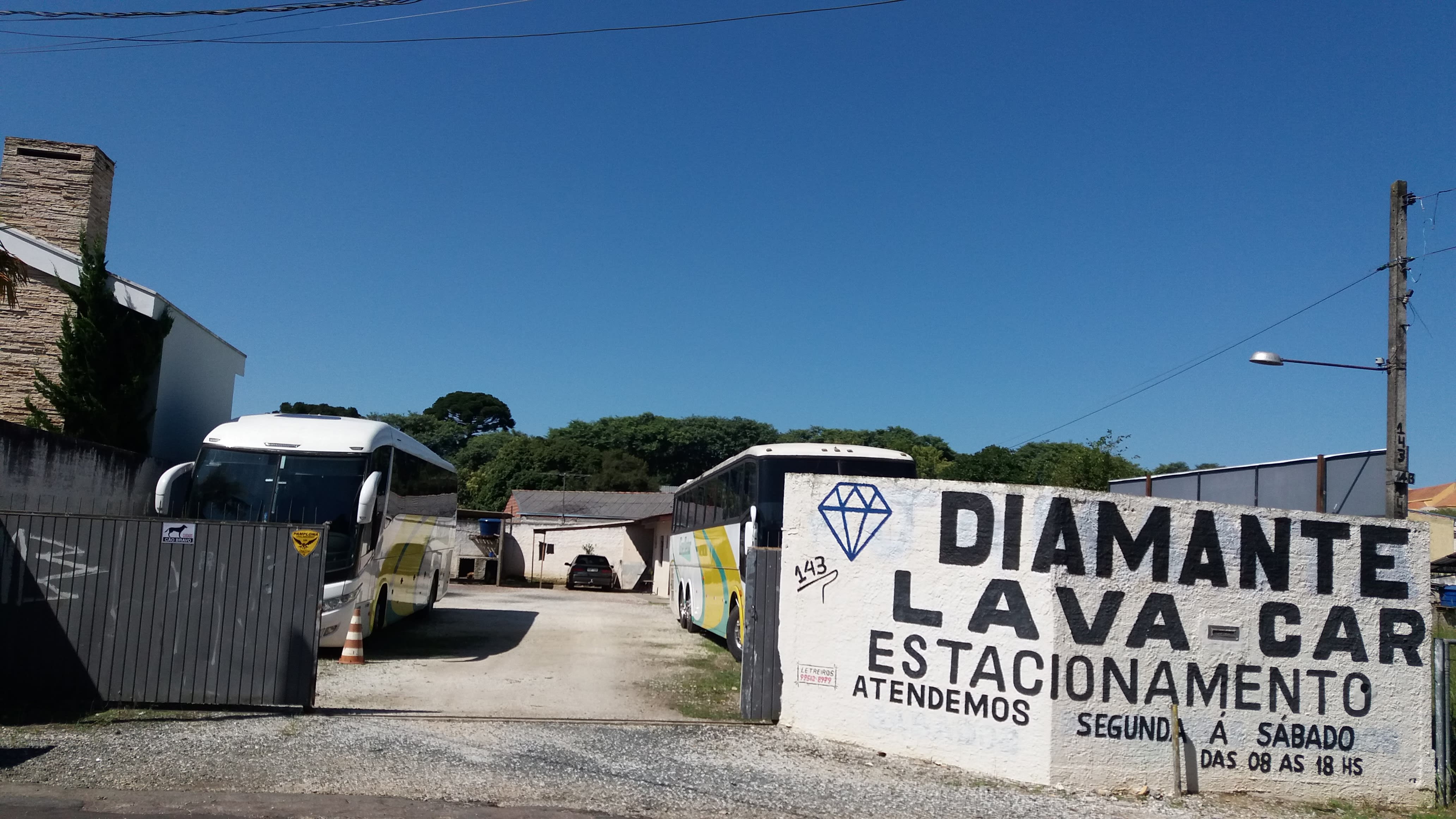 Diamante Lava Car