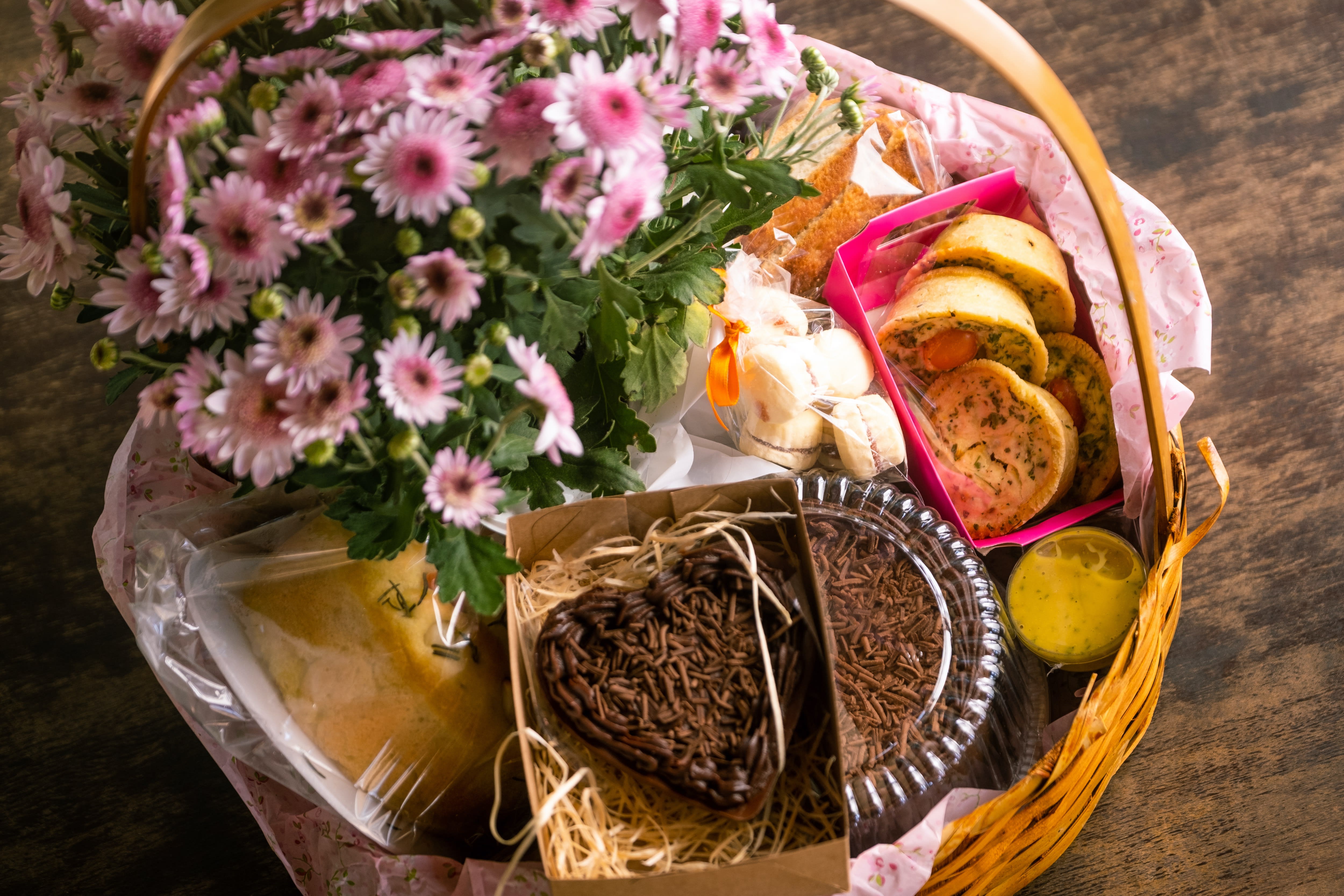 Qc Gift Baskets, Llc