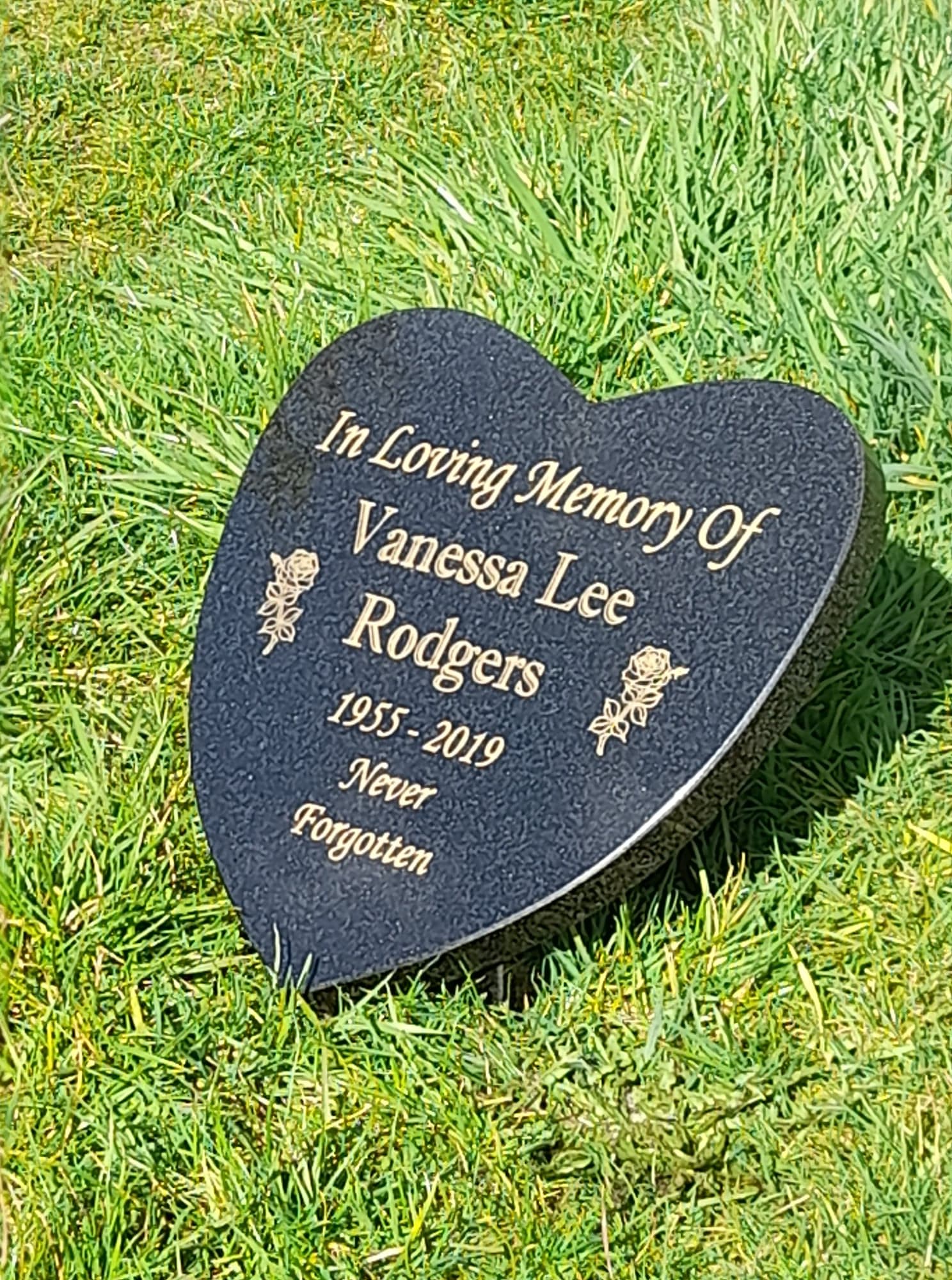 Grave Marker Grave Stone Memorial Plaque Stone Heart Shaped, 44 OFF