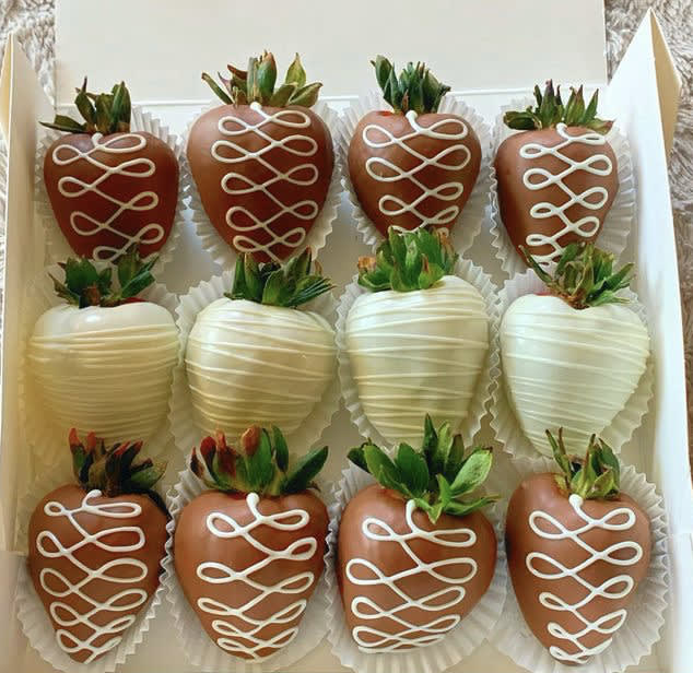 Strawberries with Chocolate Heart – Chocolate Place