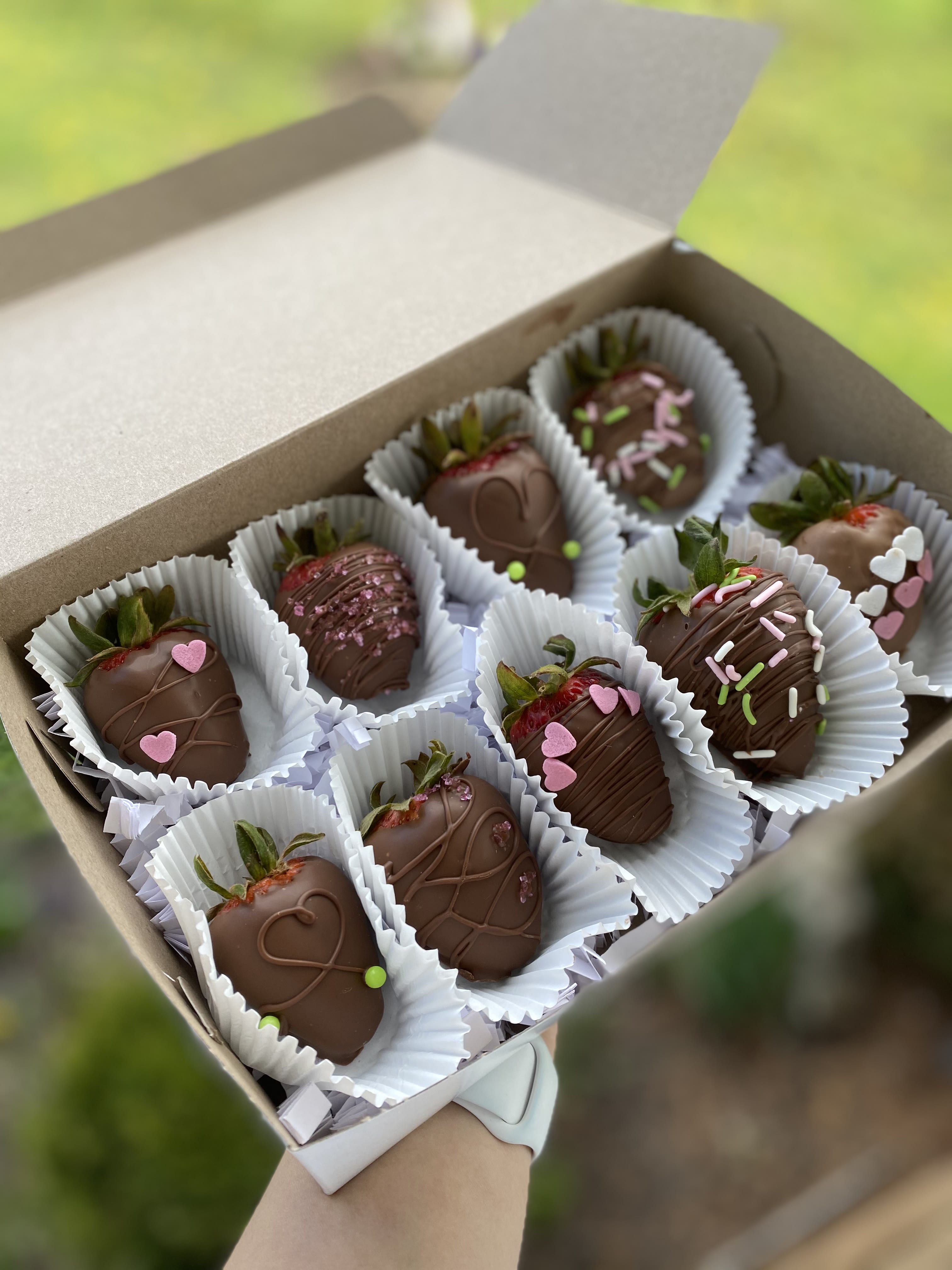 Strawberries with Chocolate Heart – Chocolate Place