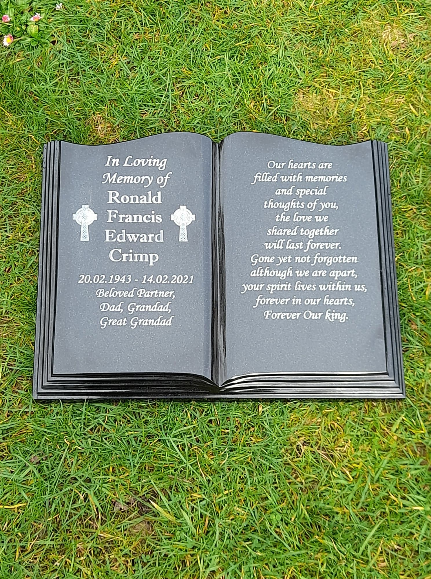 Memorial Grave Stone Marker Cemetery Flat Headstone open book Bible Grave Marker113