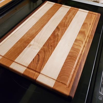 Walnut Cutting Board – Timbermade