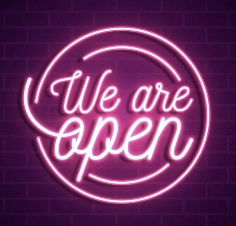 🧖🏼‍♀️🧖🏻‍♀️🧖🏽‍♀️🧖🏾‍♀️