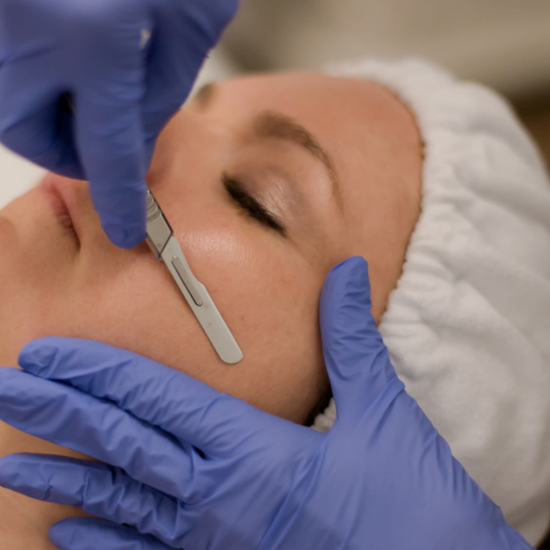 Dermaplane Enzyme Peel LED Light Face Treatments GeoBri